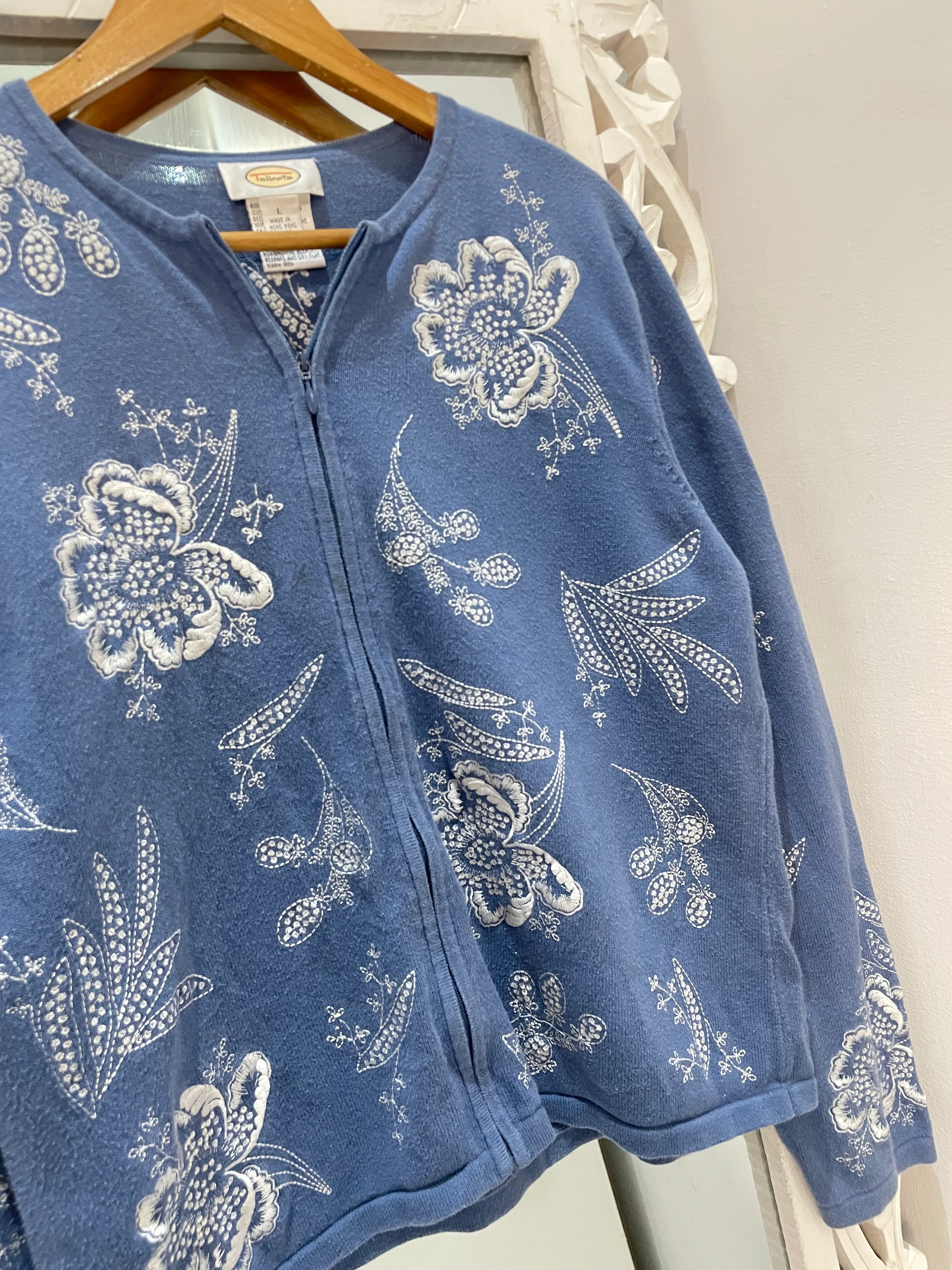 Talbots Embroidered Vintage Sweater-Bust 42 - Image 3