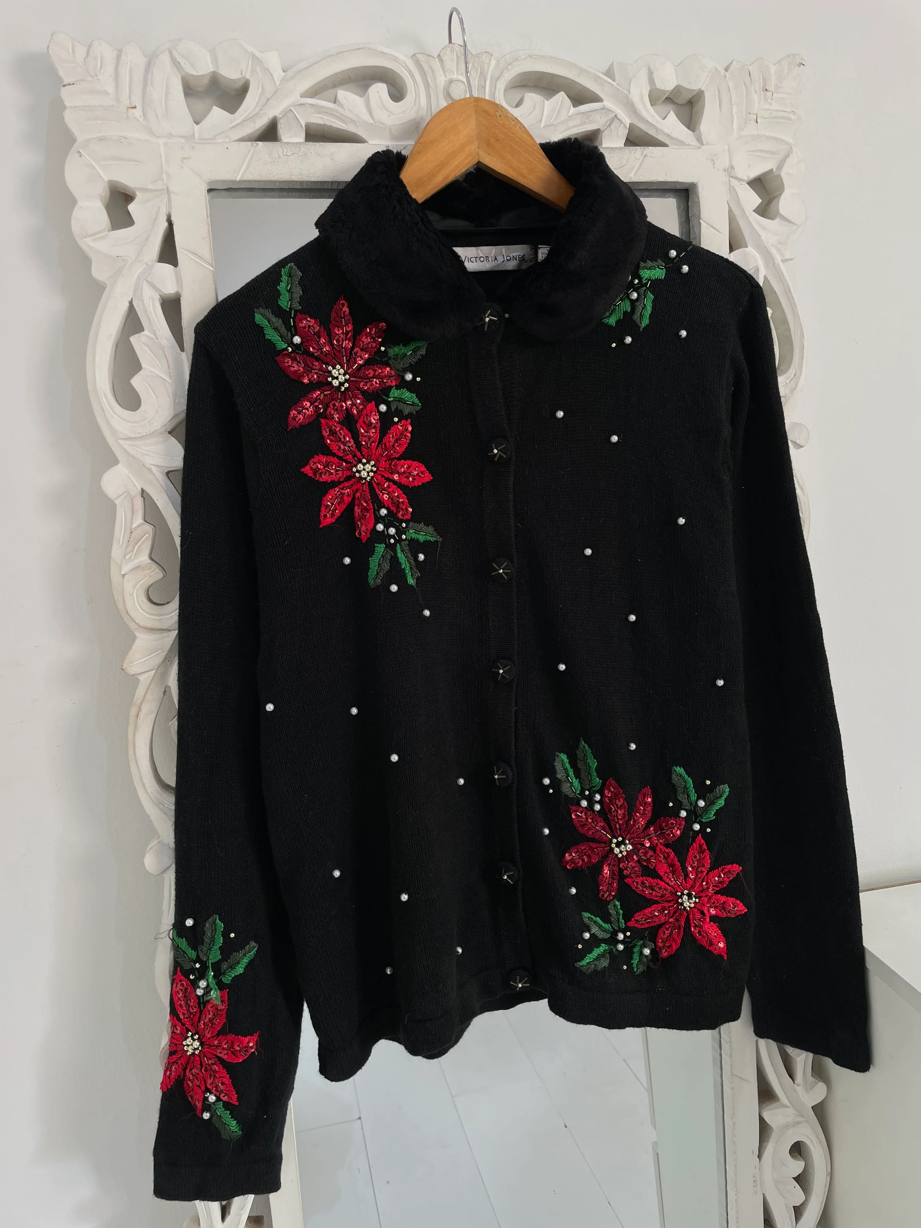 Victoria Jones Embroidered Vintage Sweater-Bust 42