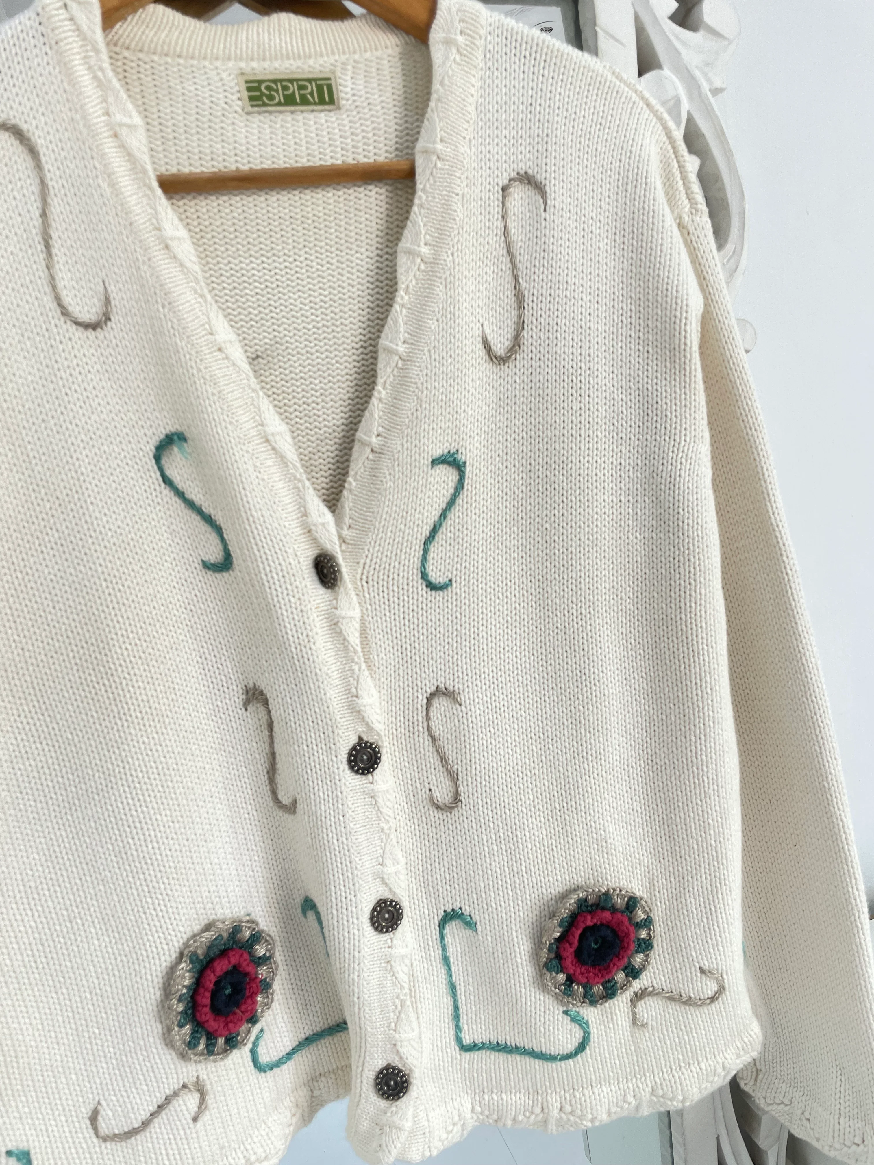 Esprit Embroidered Vintage Sweater-Bust 42 - Image 3