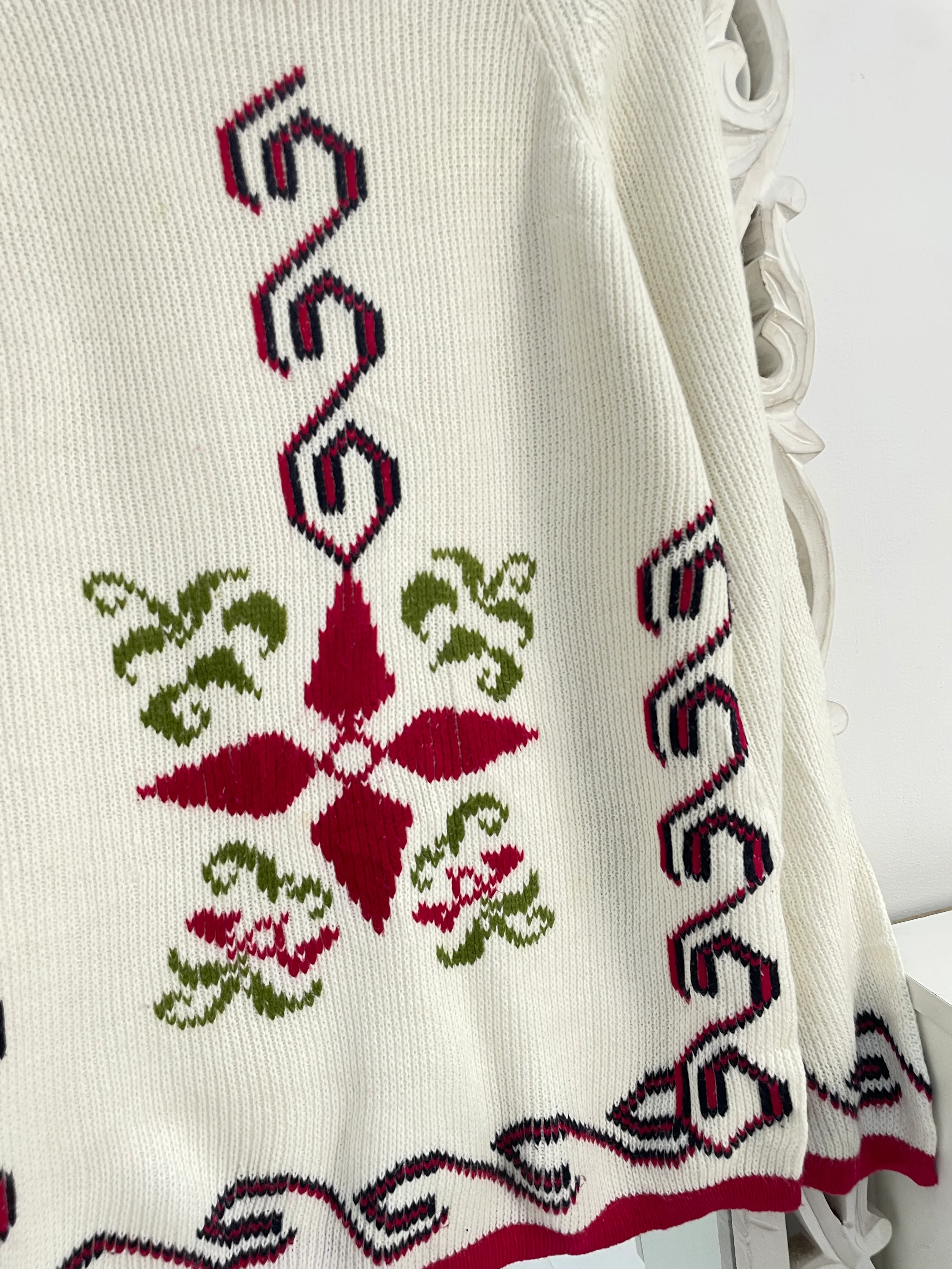 Embroidered Vintage Sweater-Bust 42 - Image 3
