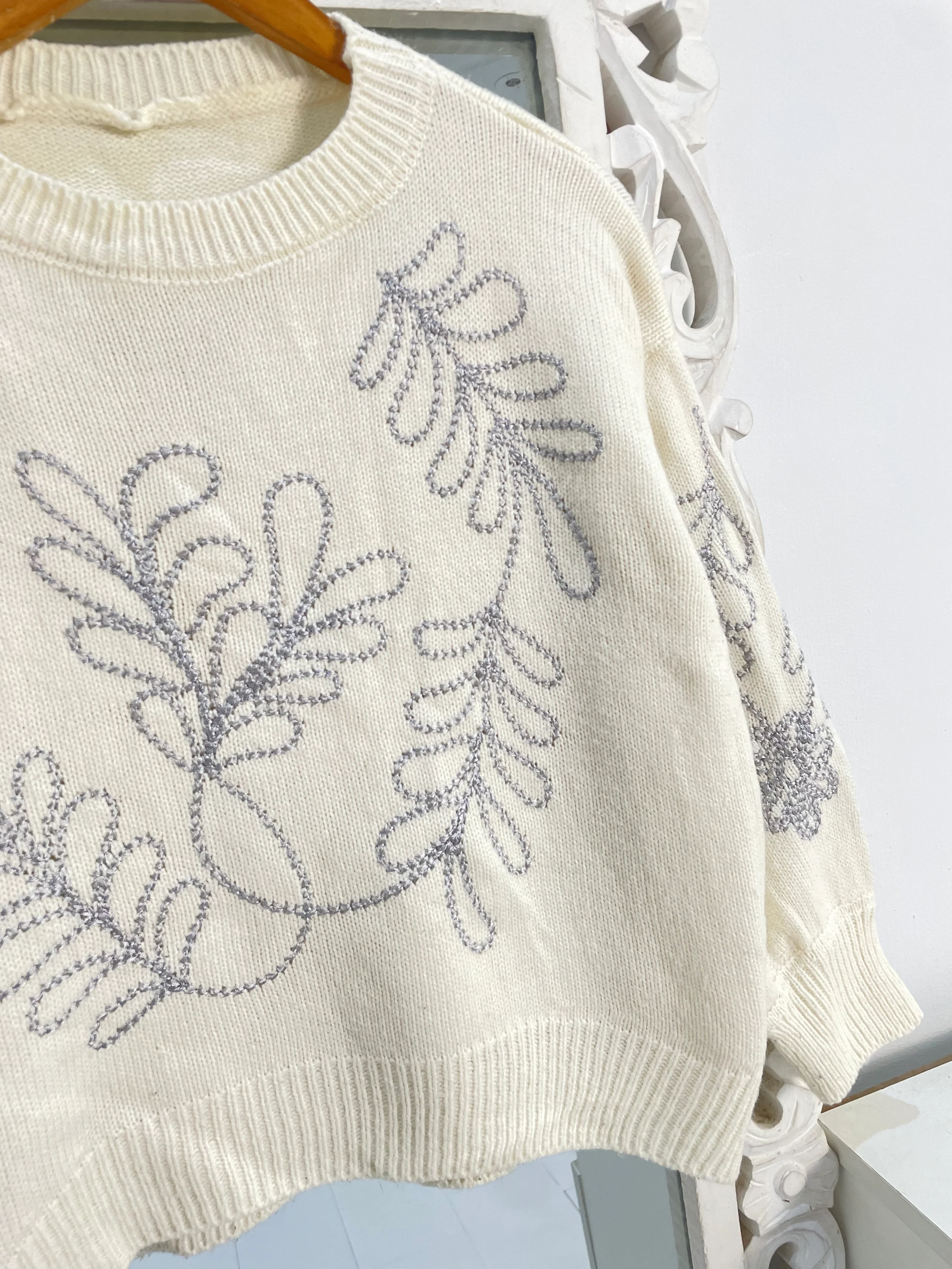 Embroidered Vintage Sweater-Bust 42 - Image 3