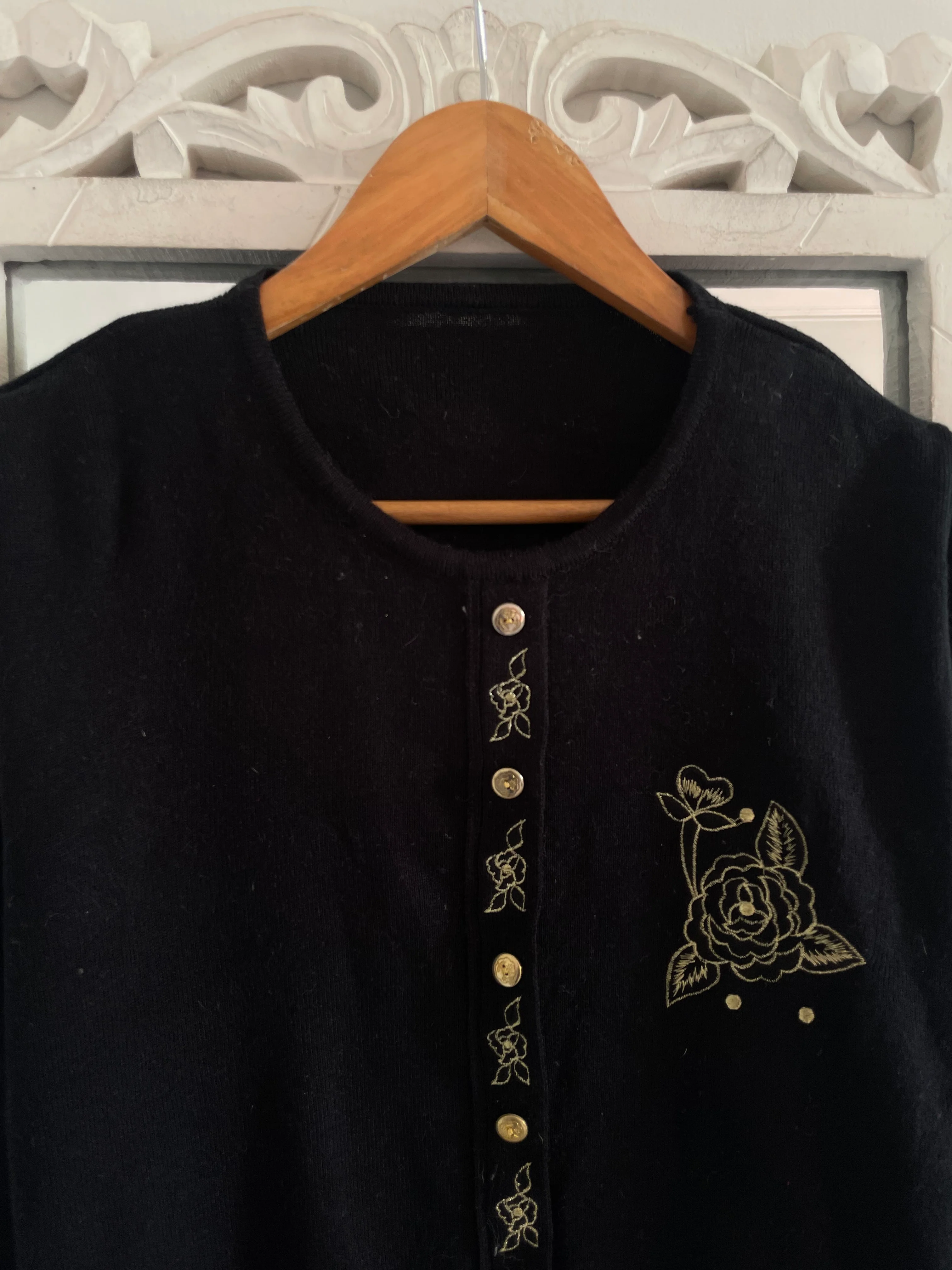 Embroidered Vintage Sweater-Bust 38 - Image 2