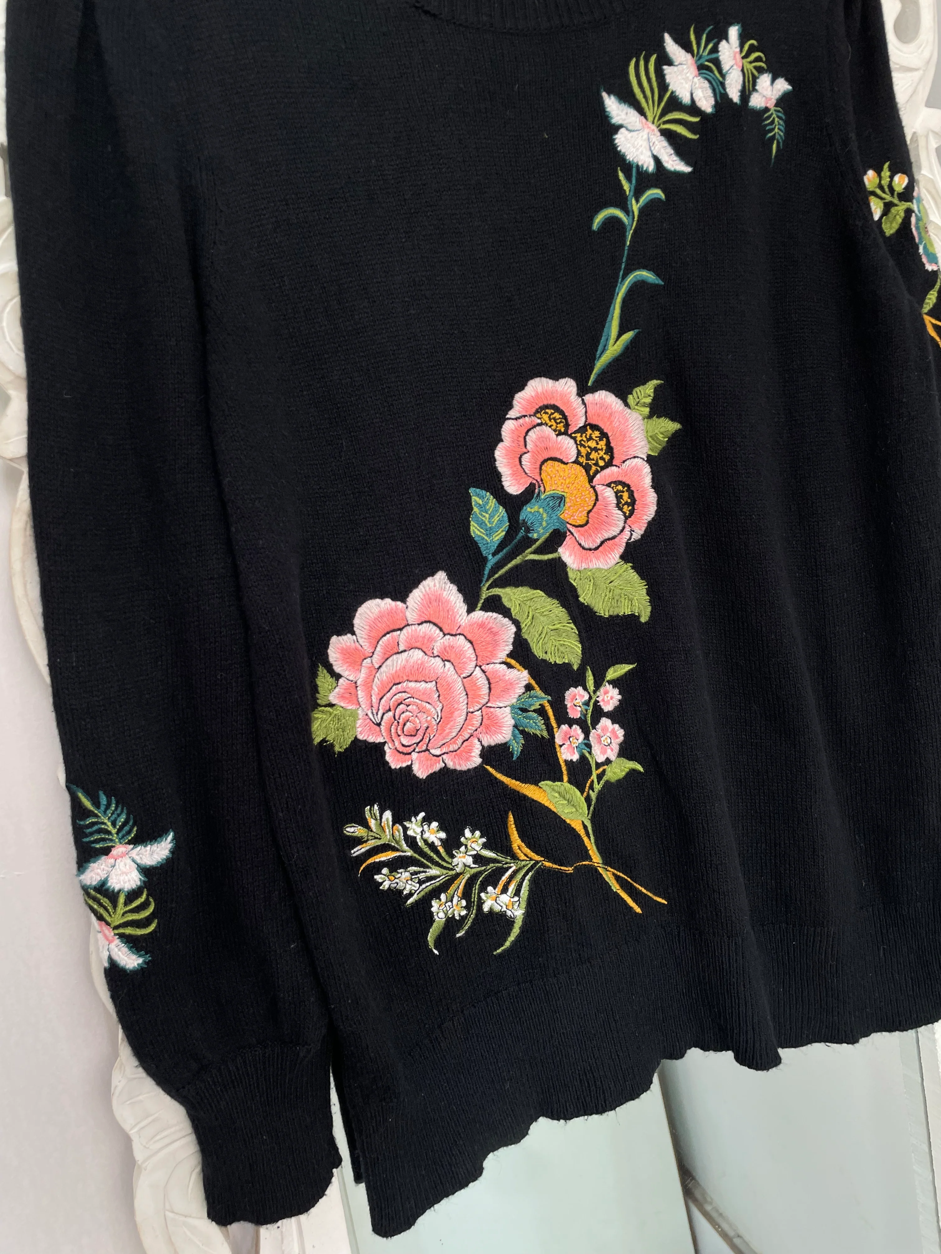 Embroidered Vintage Sweater-Bust 42 - Image 3