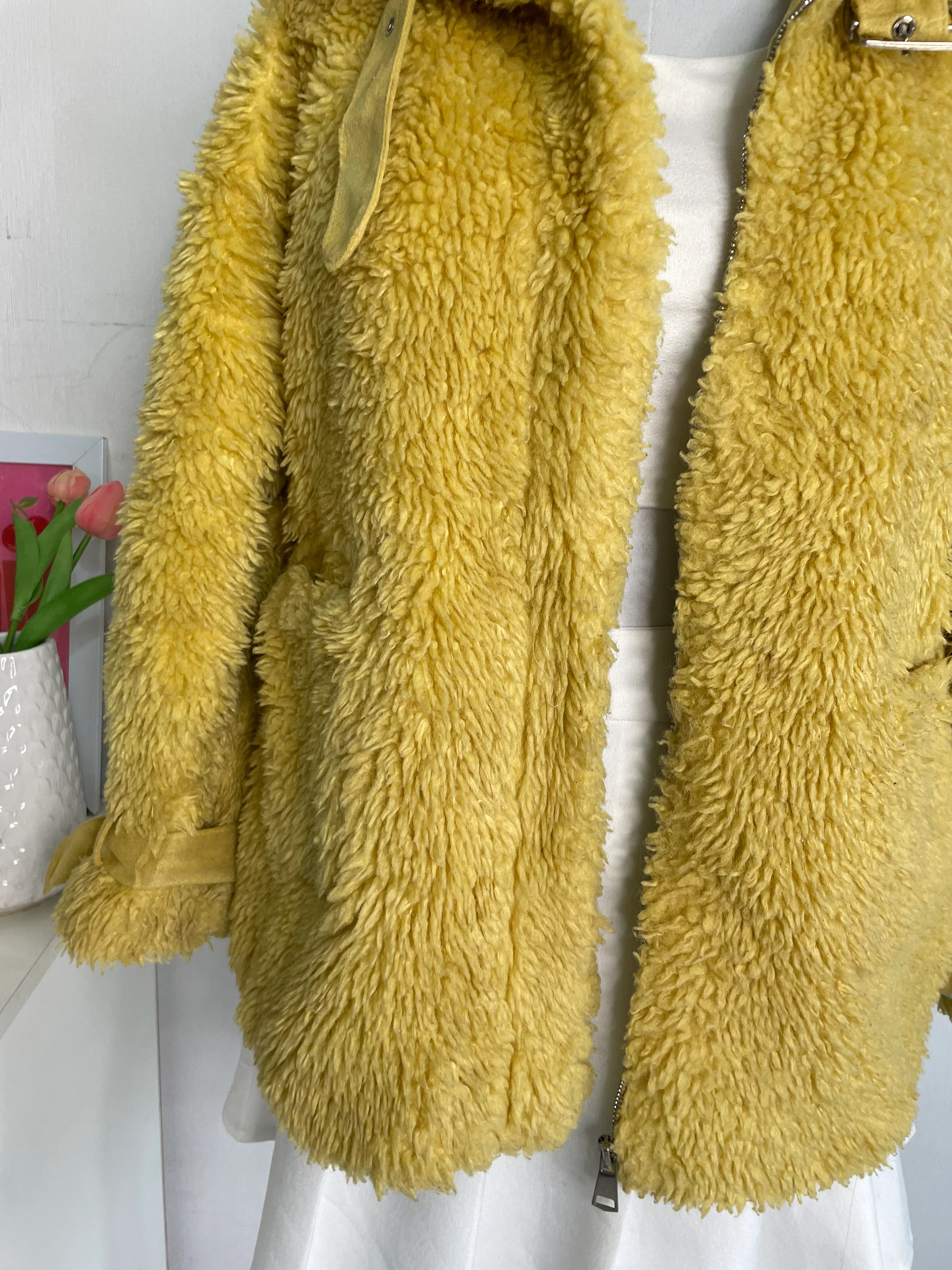 CORN YELLOW FUR COAT - BUST 42 - Image 3