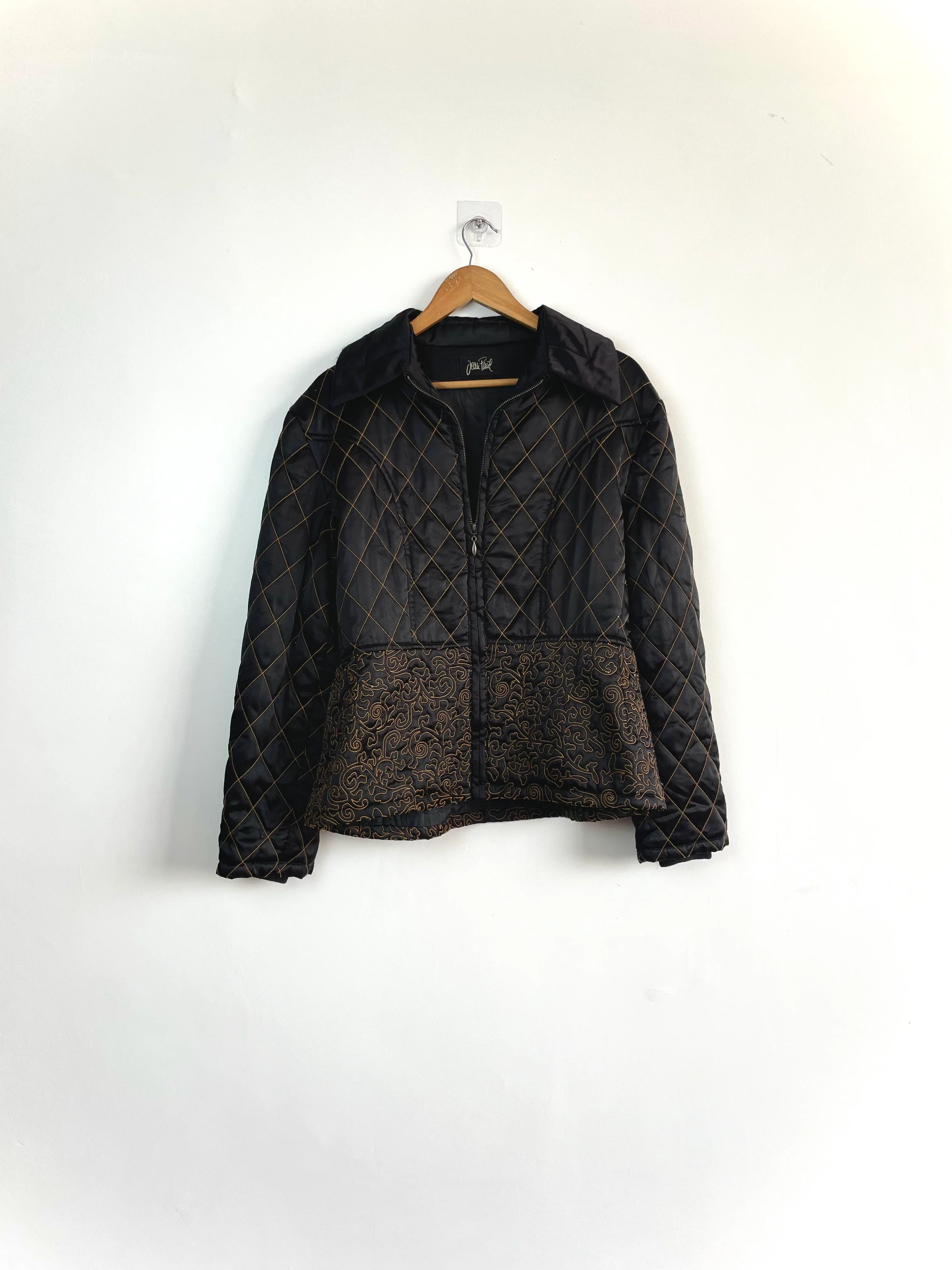 Jean Paul Embroidered Jacket-Chest 40