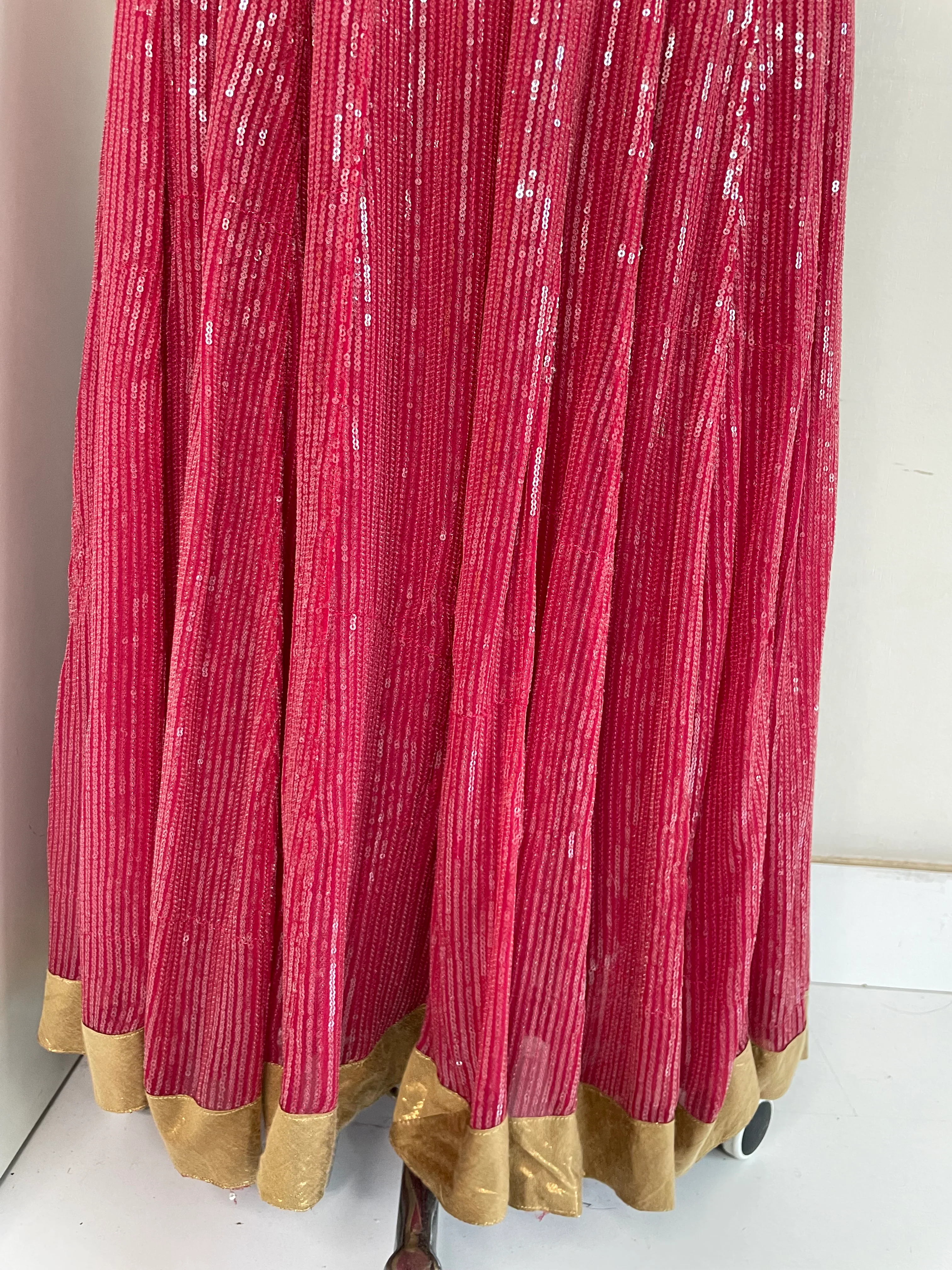 SEQUINS LEHENGA - WAIST 34 - Image 3