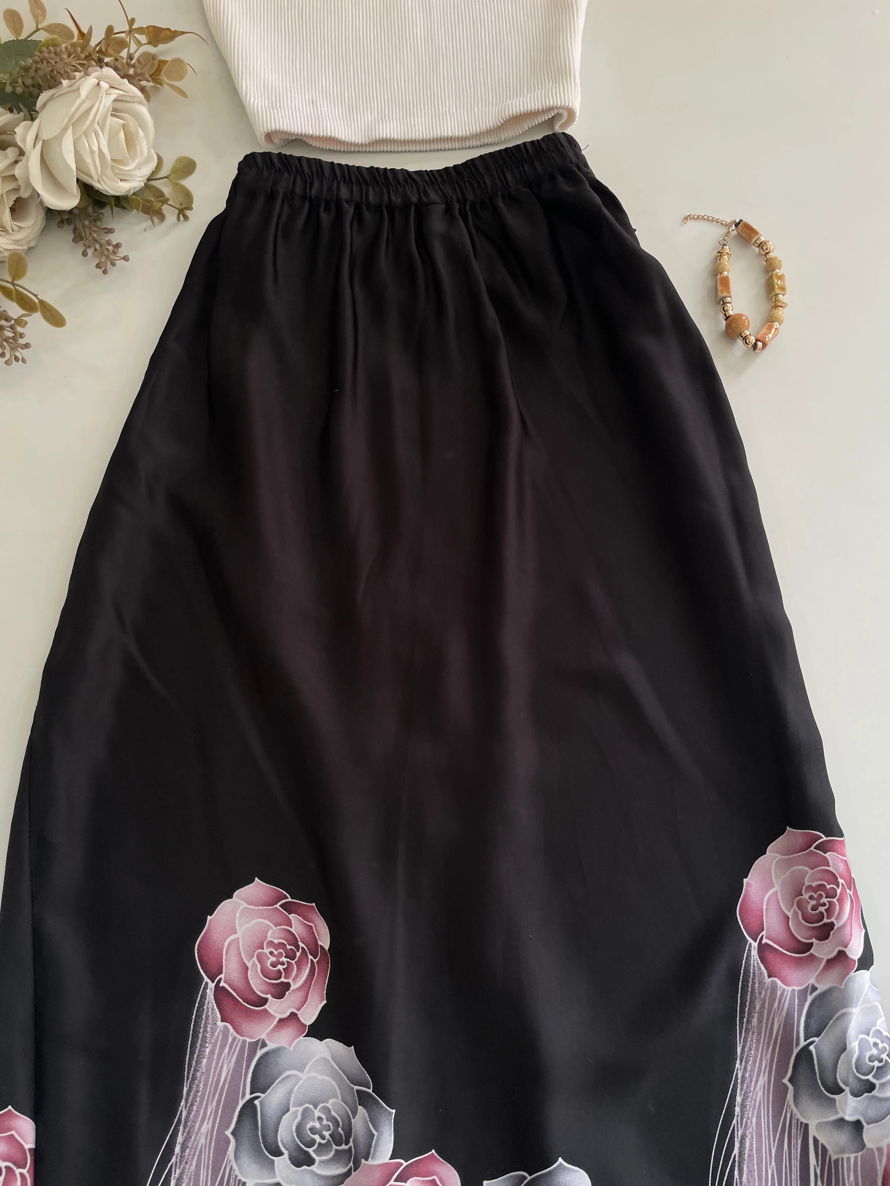 Long Skirt-Waist 24 to 28 - Image 2