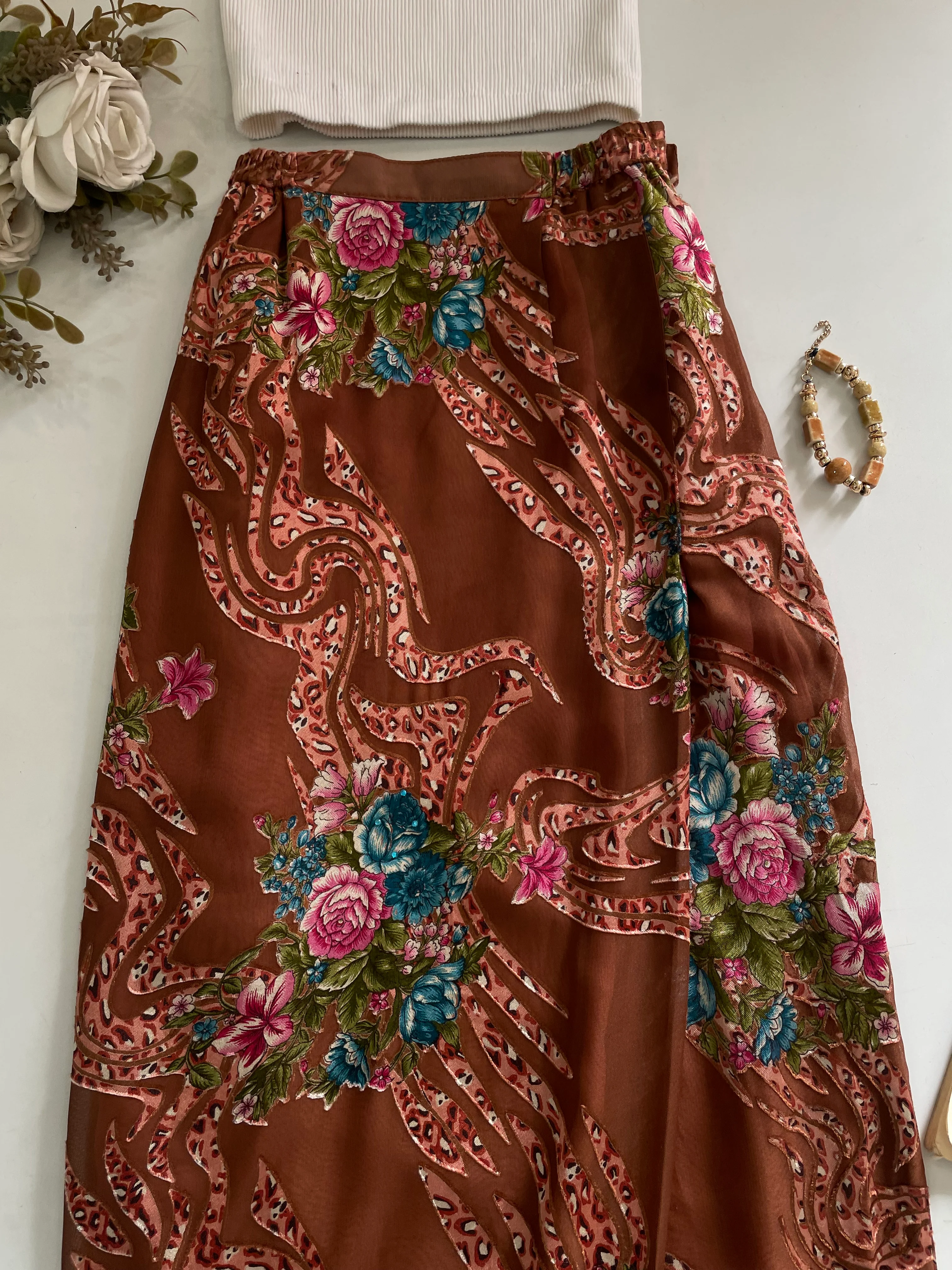 Aalia Donna Brocade Long Skirt-Waist 26 to 28 - Image 2