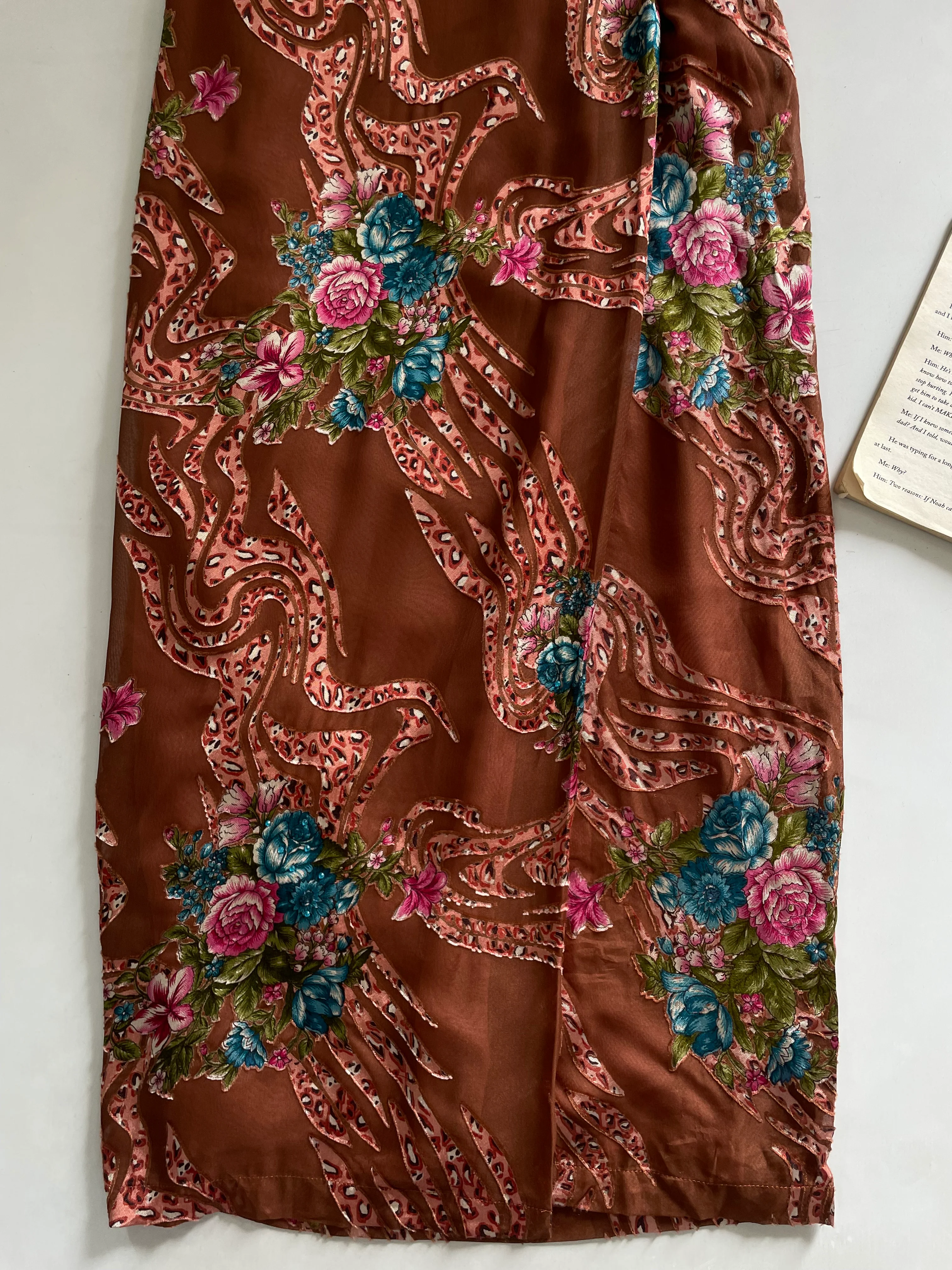 Aalia Donna Brocade Long Skirt-Waist 26 to 28 - Image 3
