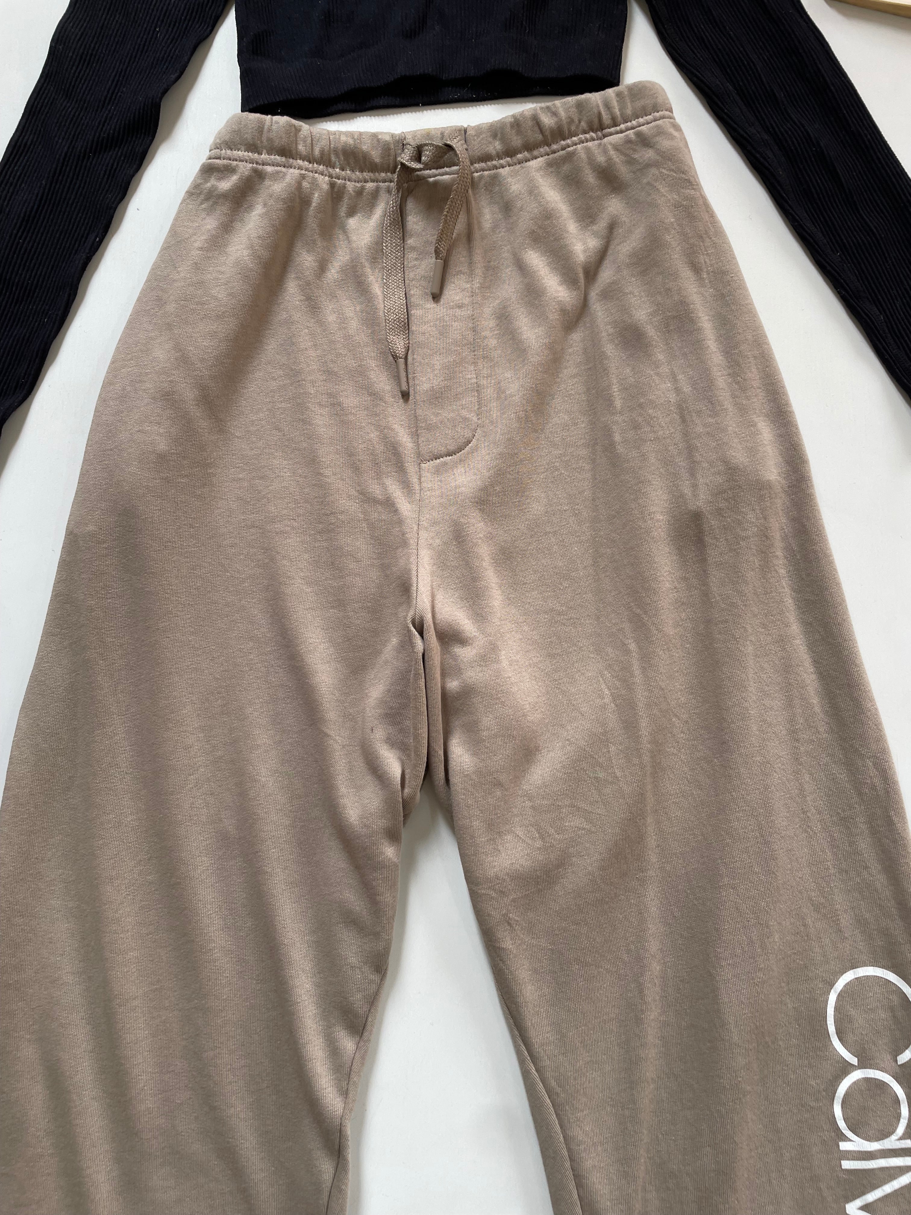 Calvin Klein Sweatpants-Waist 34 to 38 - Image 3