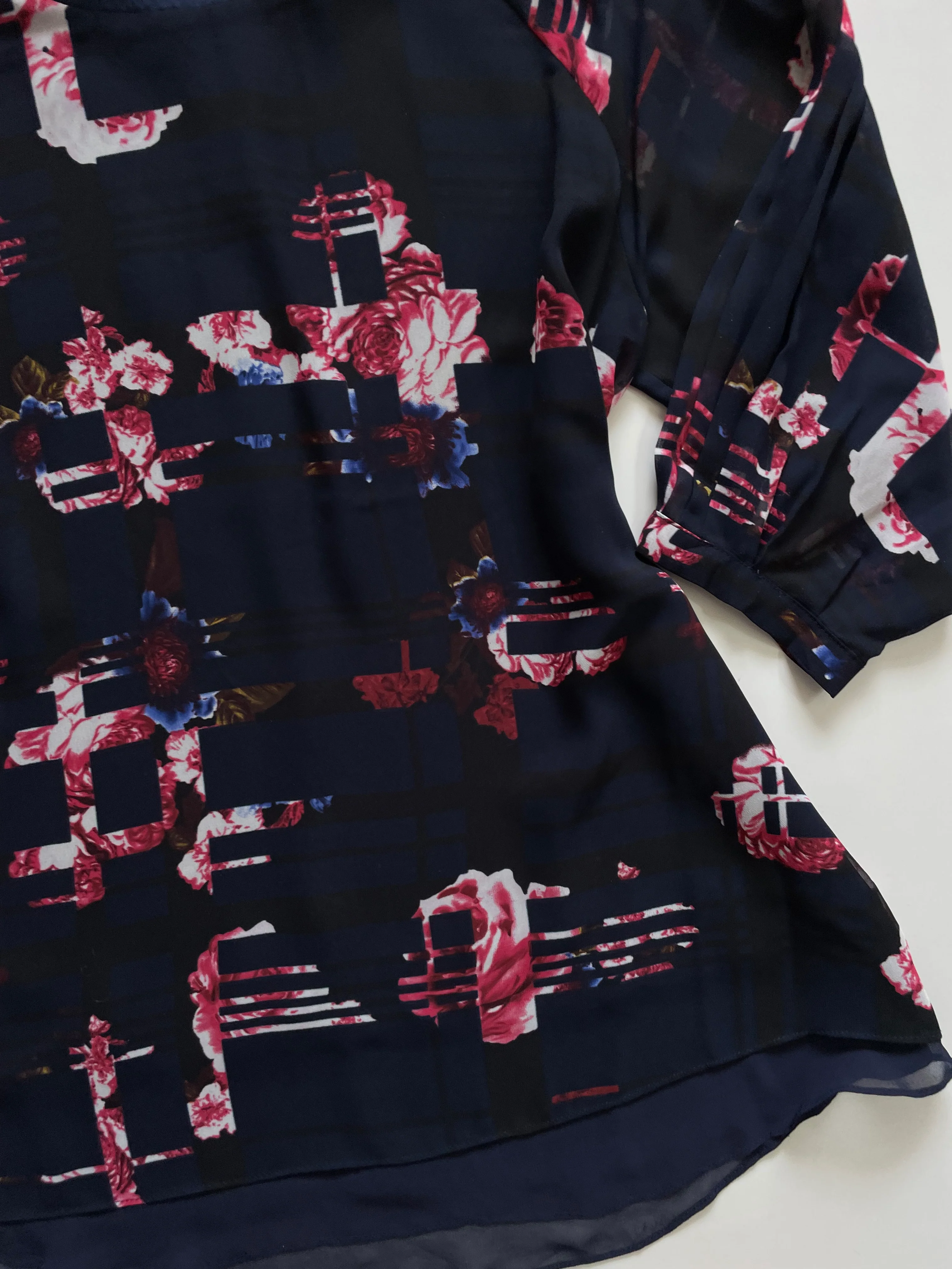 OLIVIA HASSLER FLORAL TOP - BUST 38 - Image 3