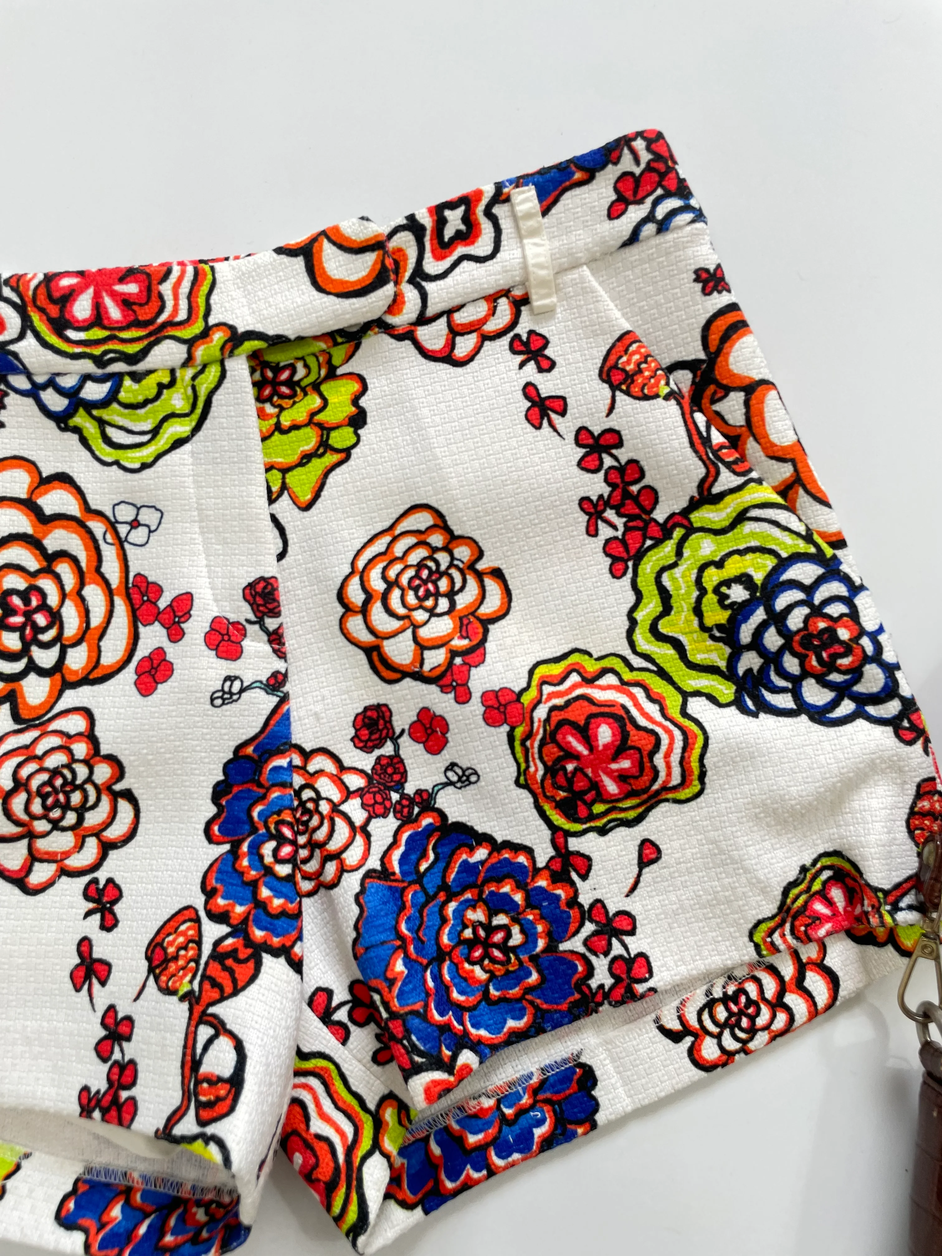 Iroo Shorts-Waist 28 - Image 3