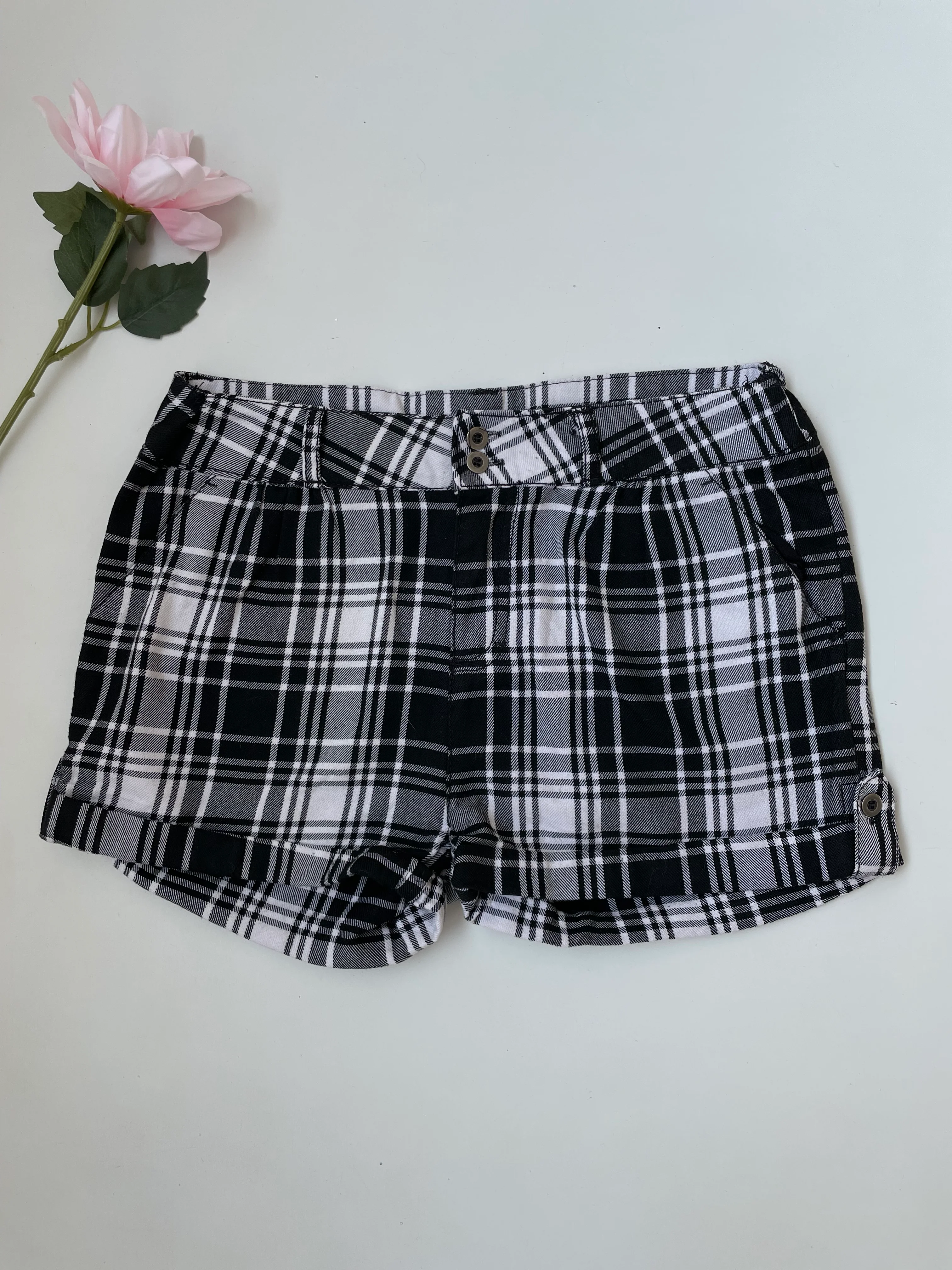 H&M Shorts-Waist 24