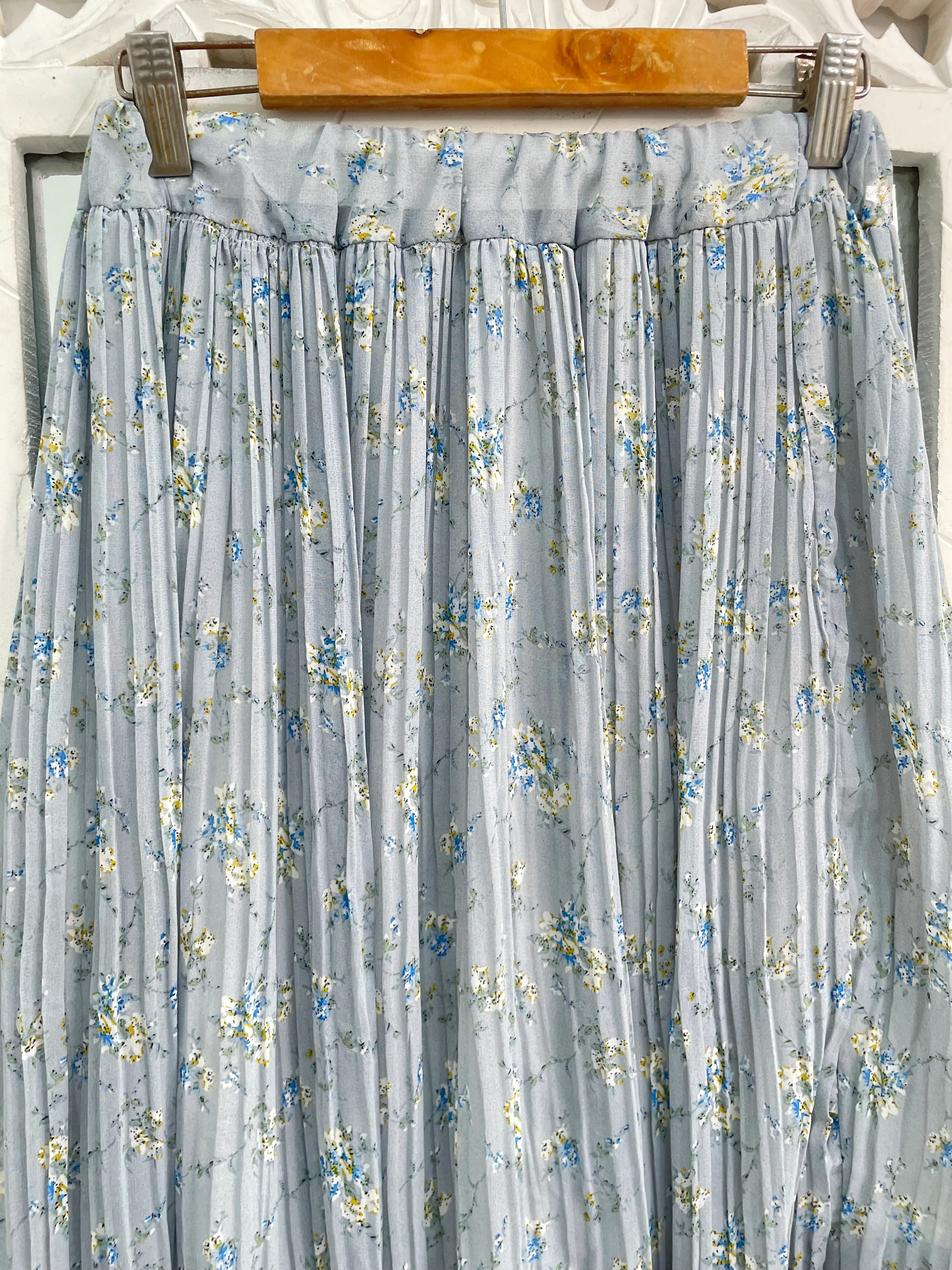 Skirt-Waist 24 to 32 - Image 2