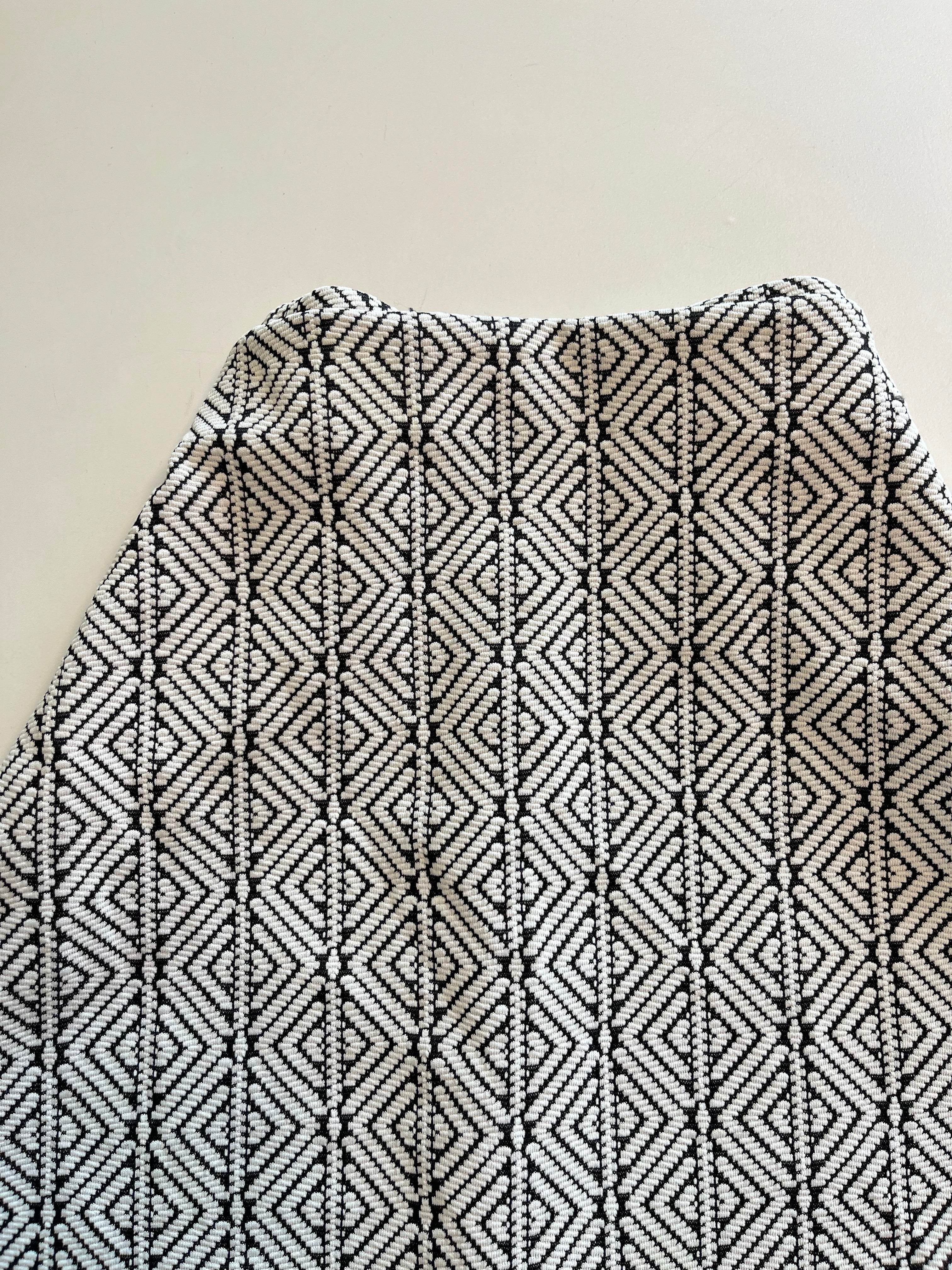 Primark Skirt-Waist 36 to 38 - Image 3