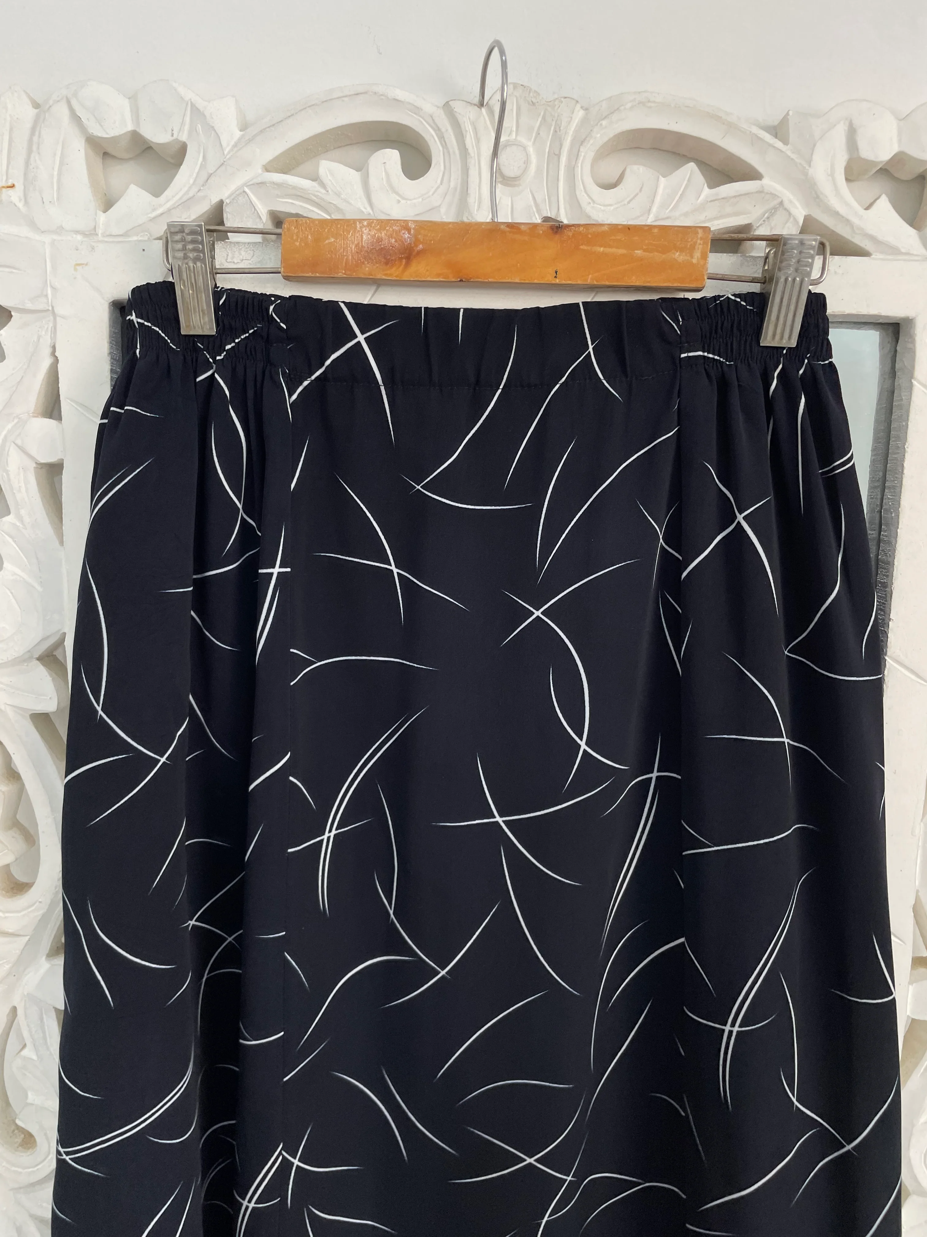 Skirt-Waist 32 to 38 - Image 2