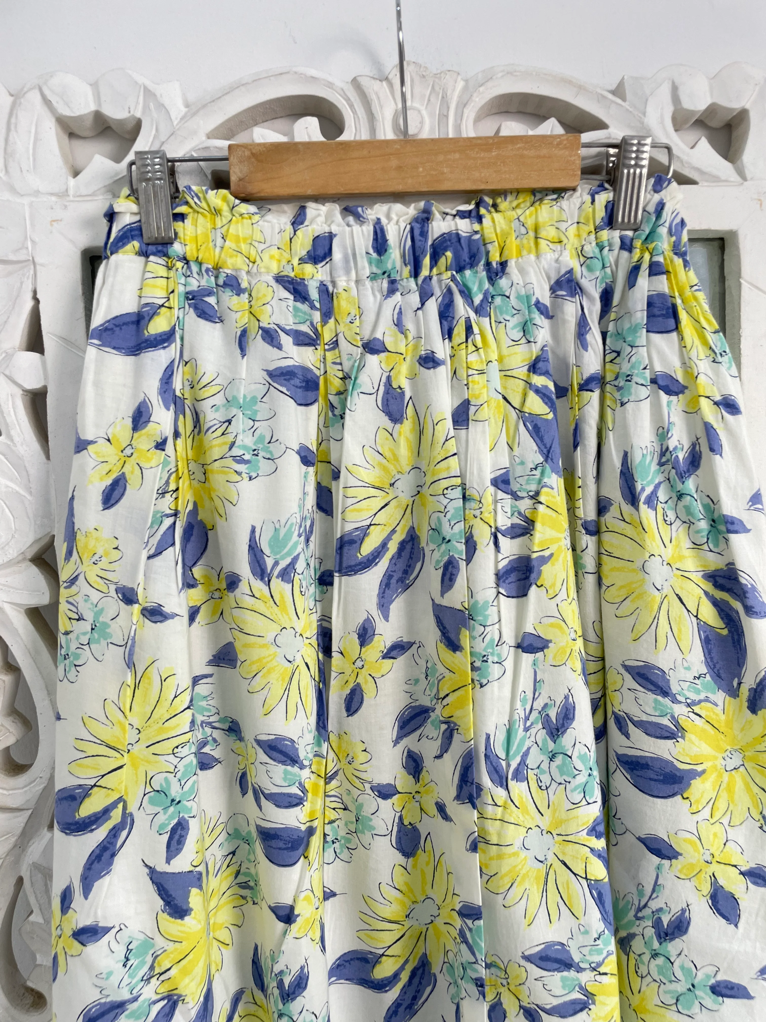 Lemon Flowers Skirt-Waist 26 to 32 - Image 2