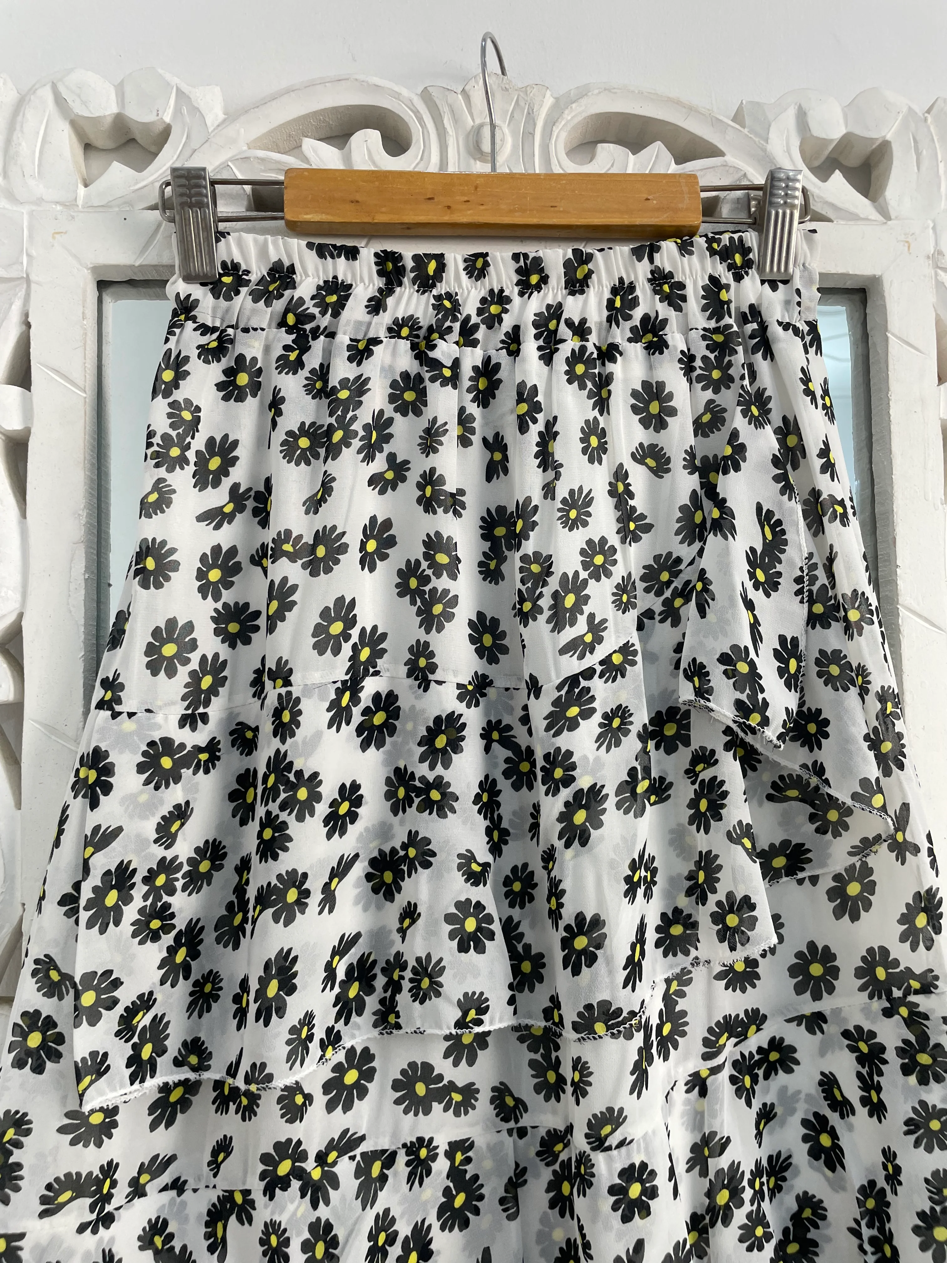 Daisy Skirt-Waist 26 to 30 - Image 2