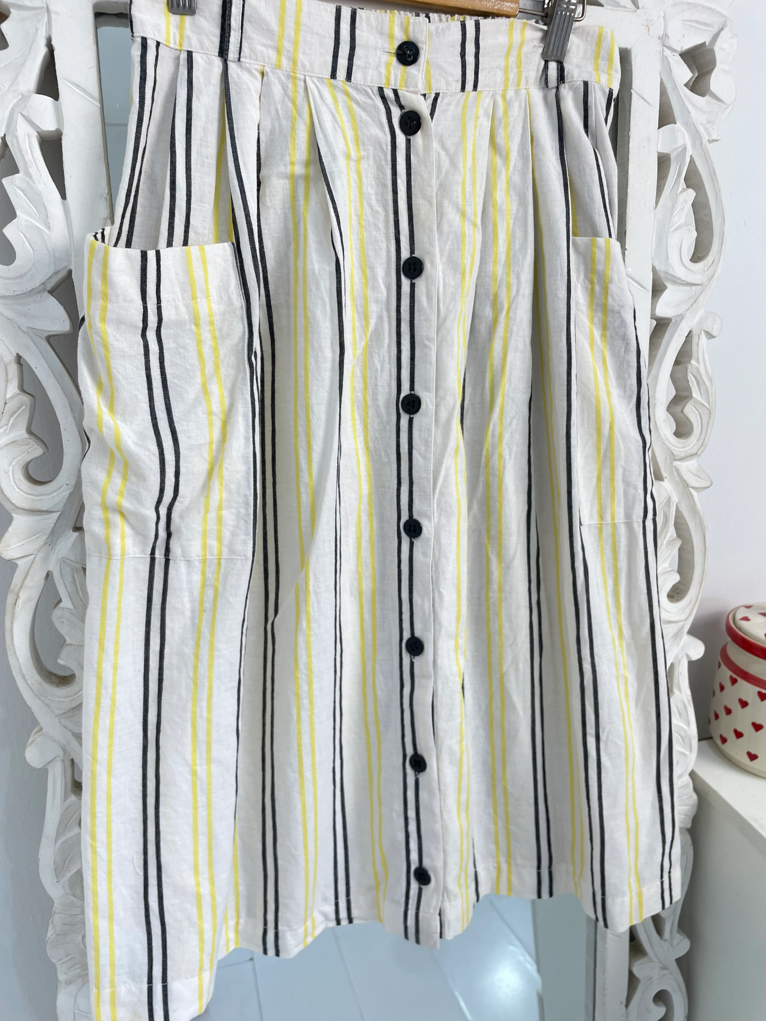 Linen Skirt-Waist 28 to 32 - Image 3