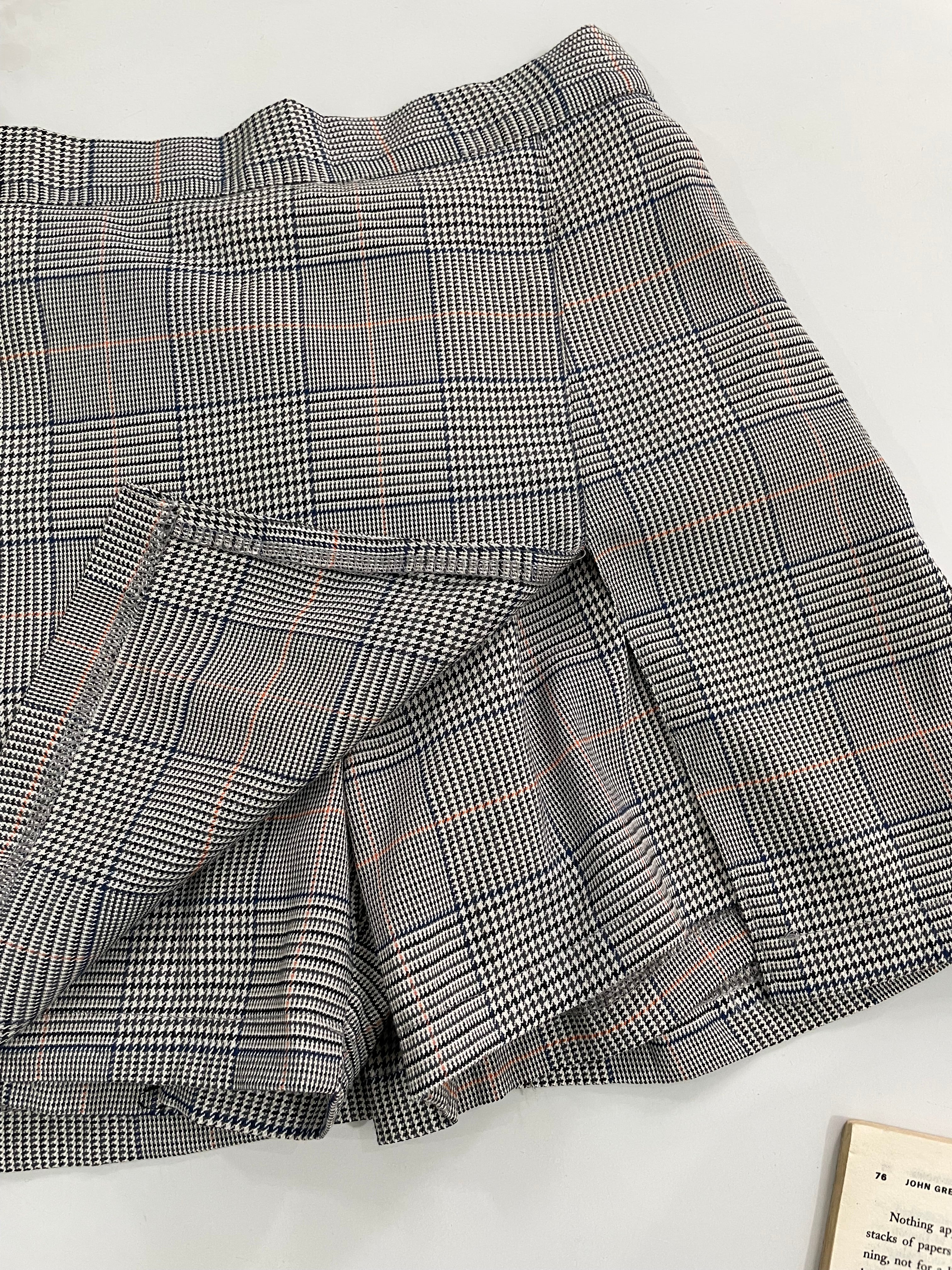 New Tagged Skort-Waist 24 to 26 - Image 2