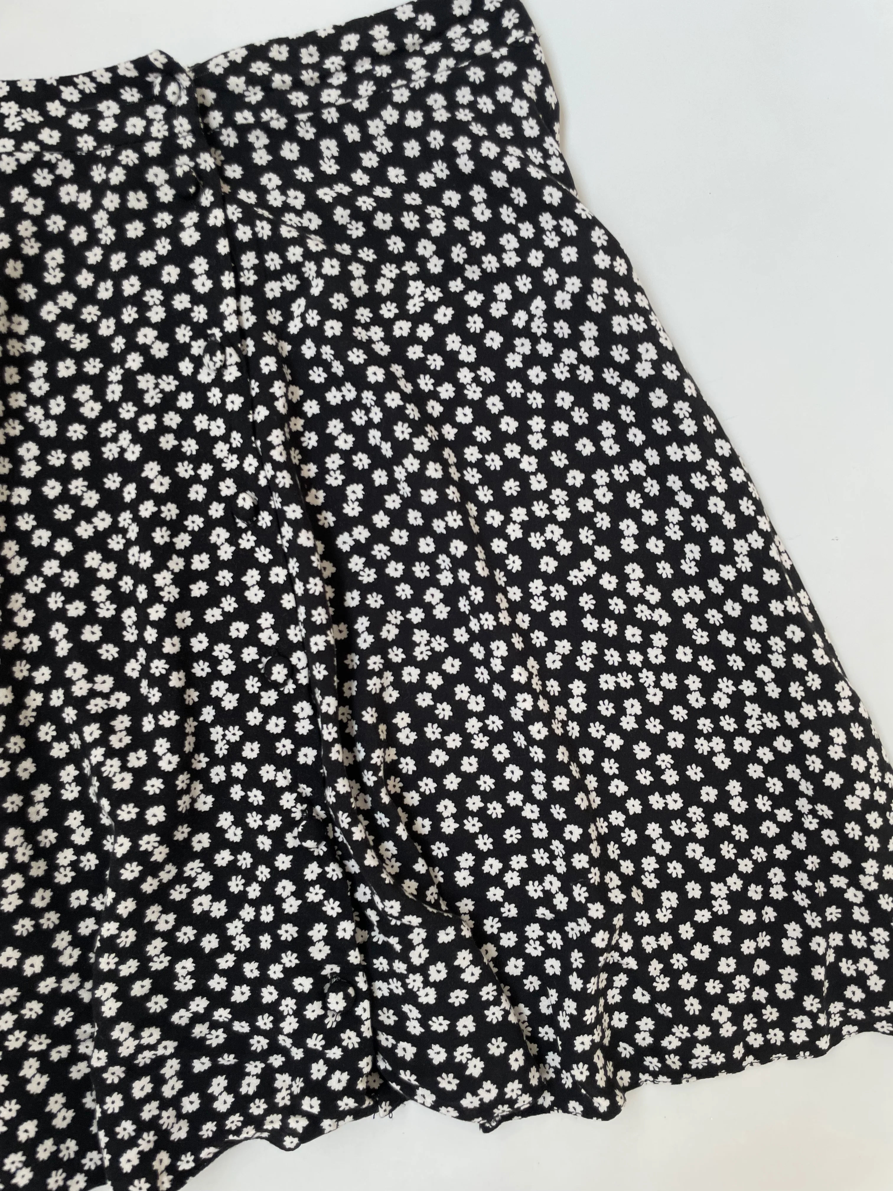 New Look Skirt-Waist 24 to 26 - Image 3