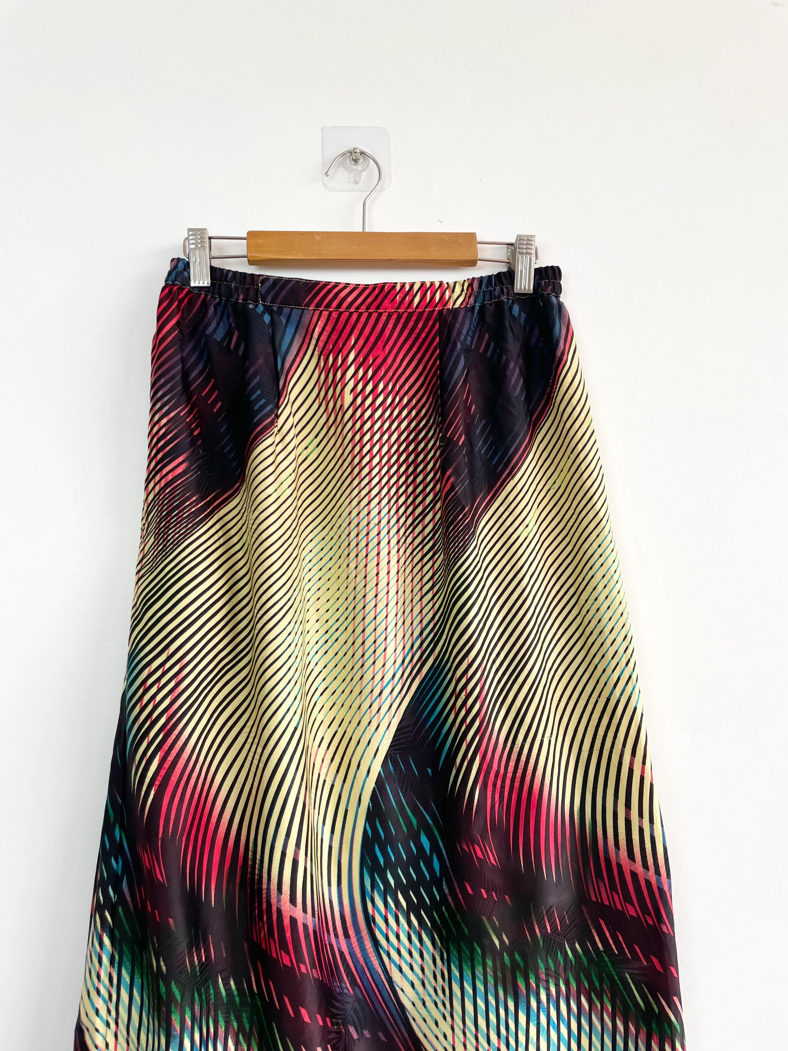 Y2k Skirt-Waist 26 to 28 - Image 2