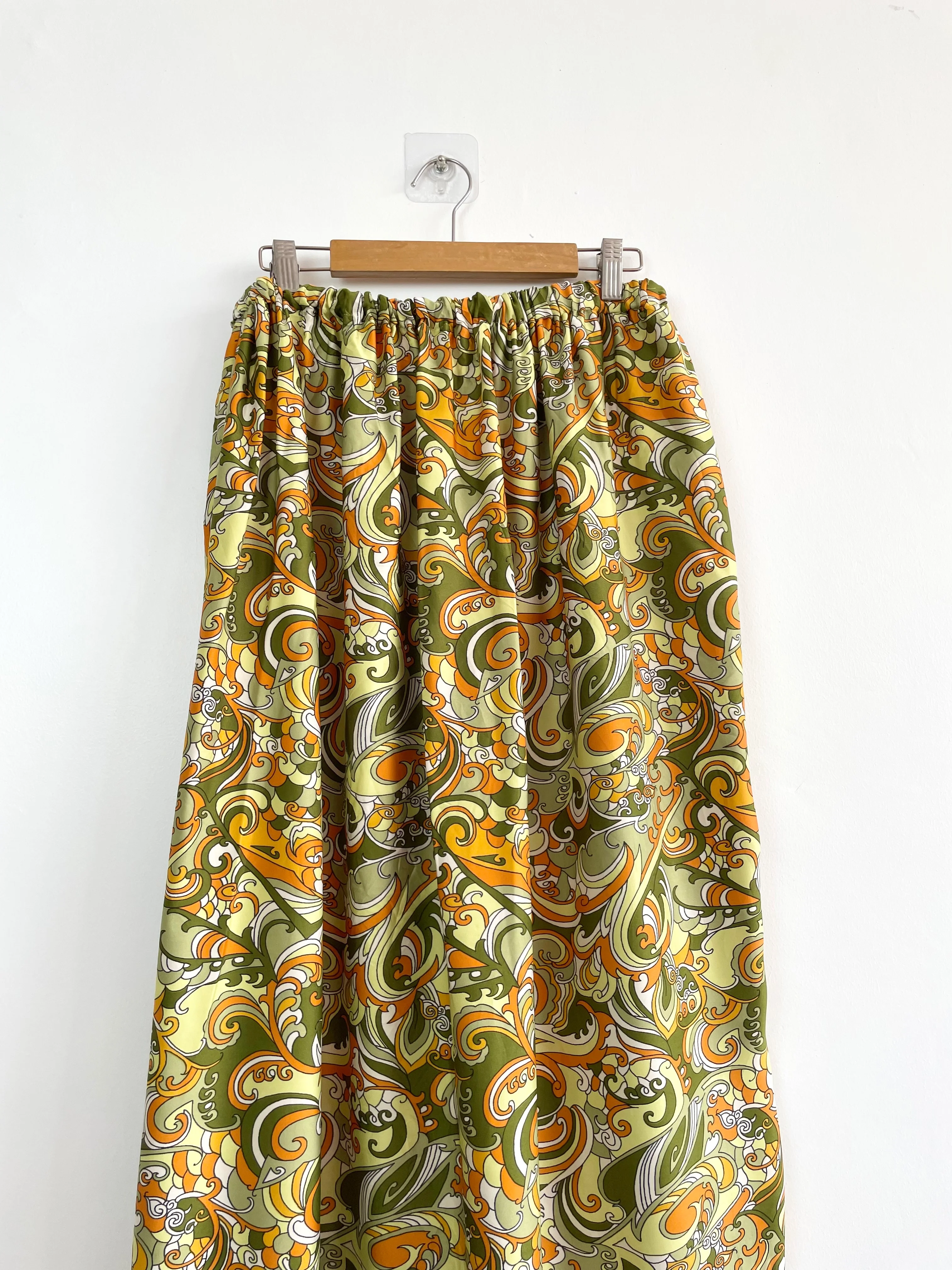 Paisley Skirt-Waist 34 to 44 - Image 2