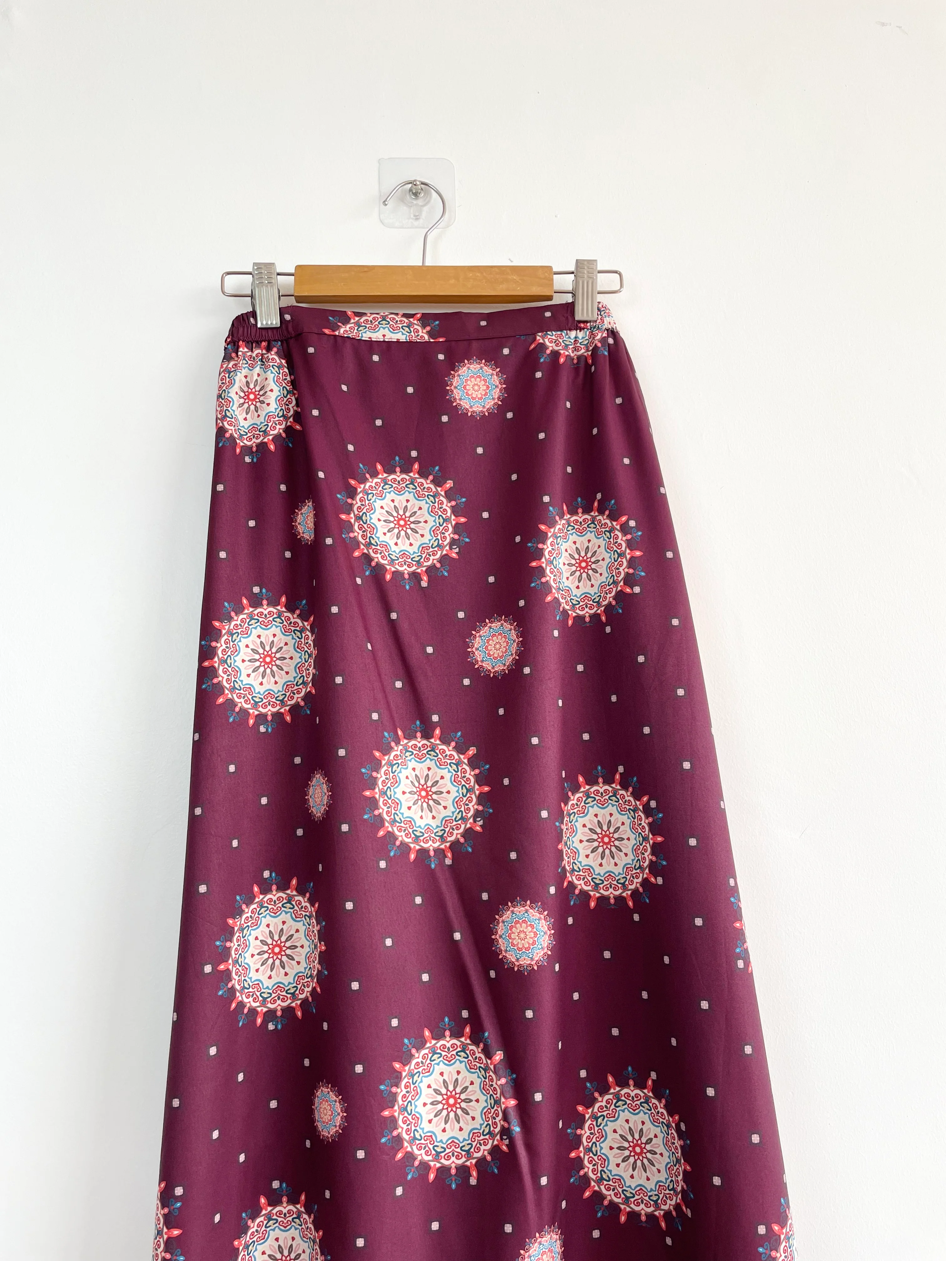 Gene Martino Skirt-Waist 36 to 40 - Image 2