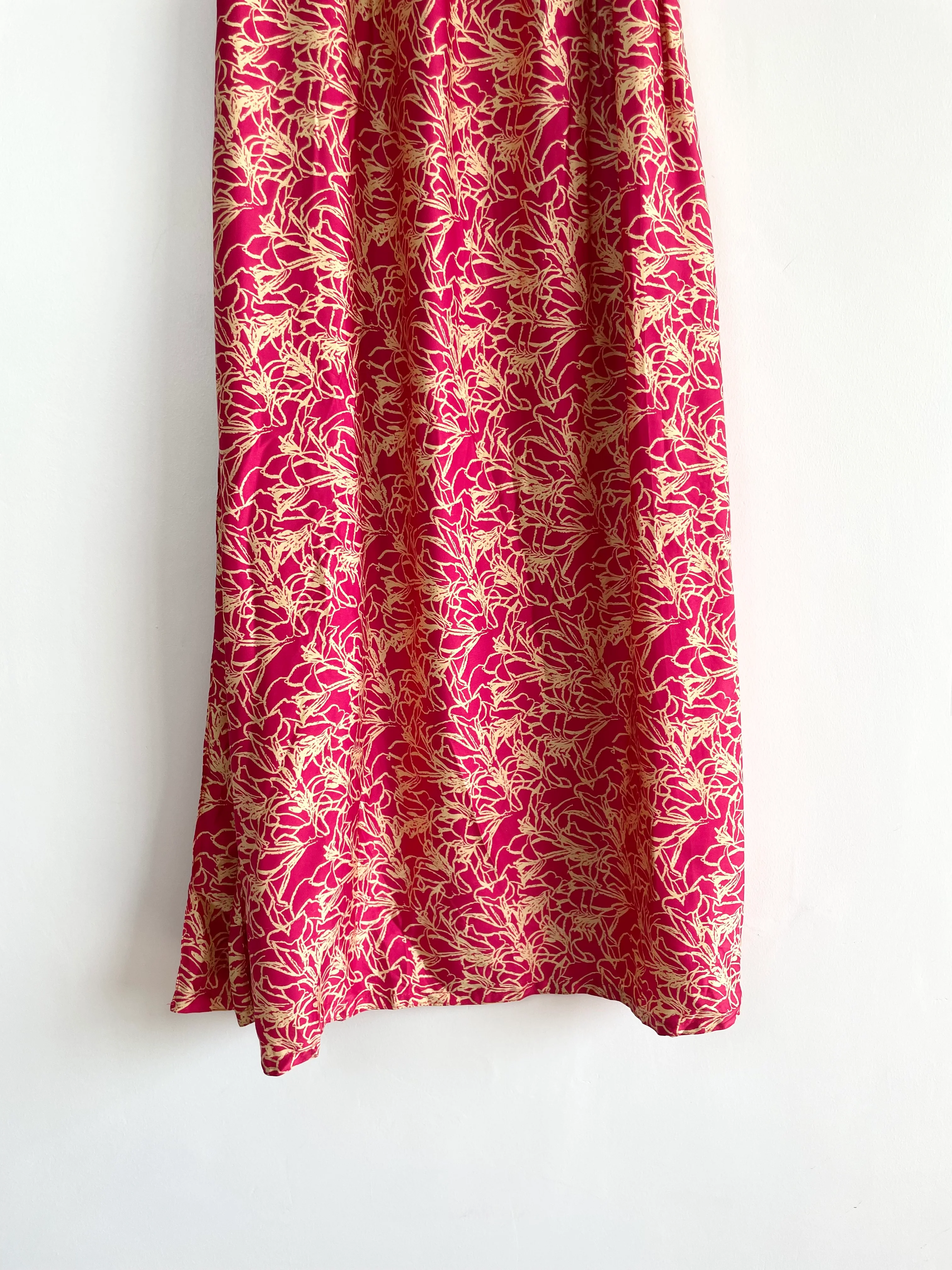 Pink Abstract Satin Skirt-Waist 24 to 28 - Image 3