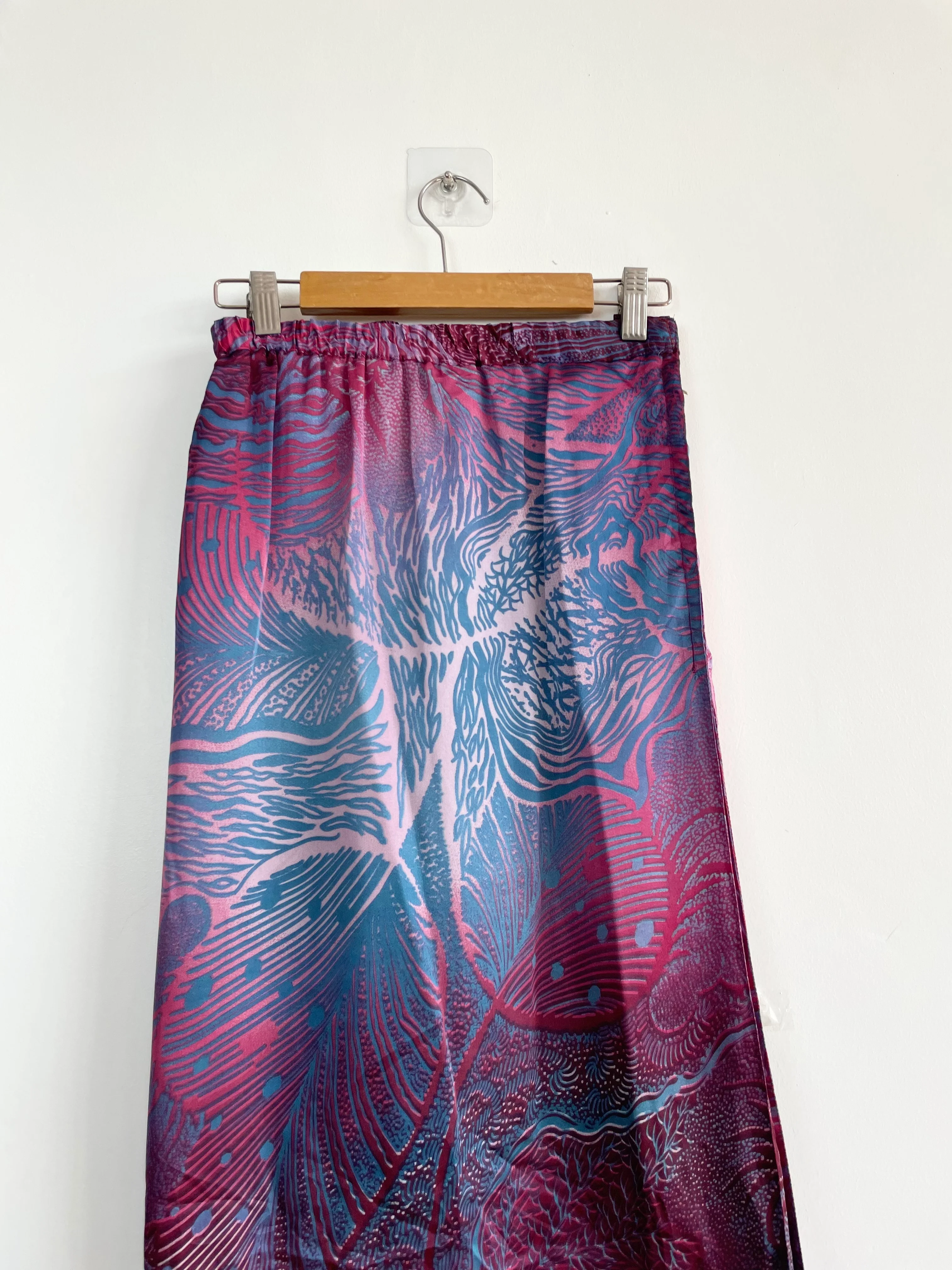 Satin Skirt-Waist 36 to 40 - Image 2
