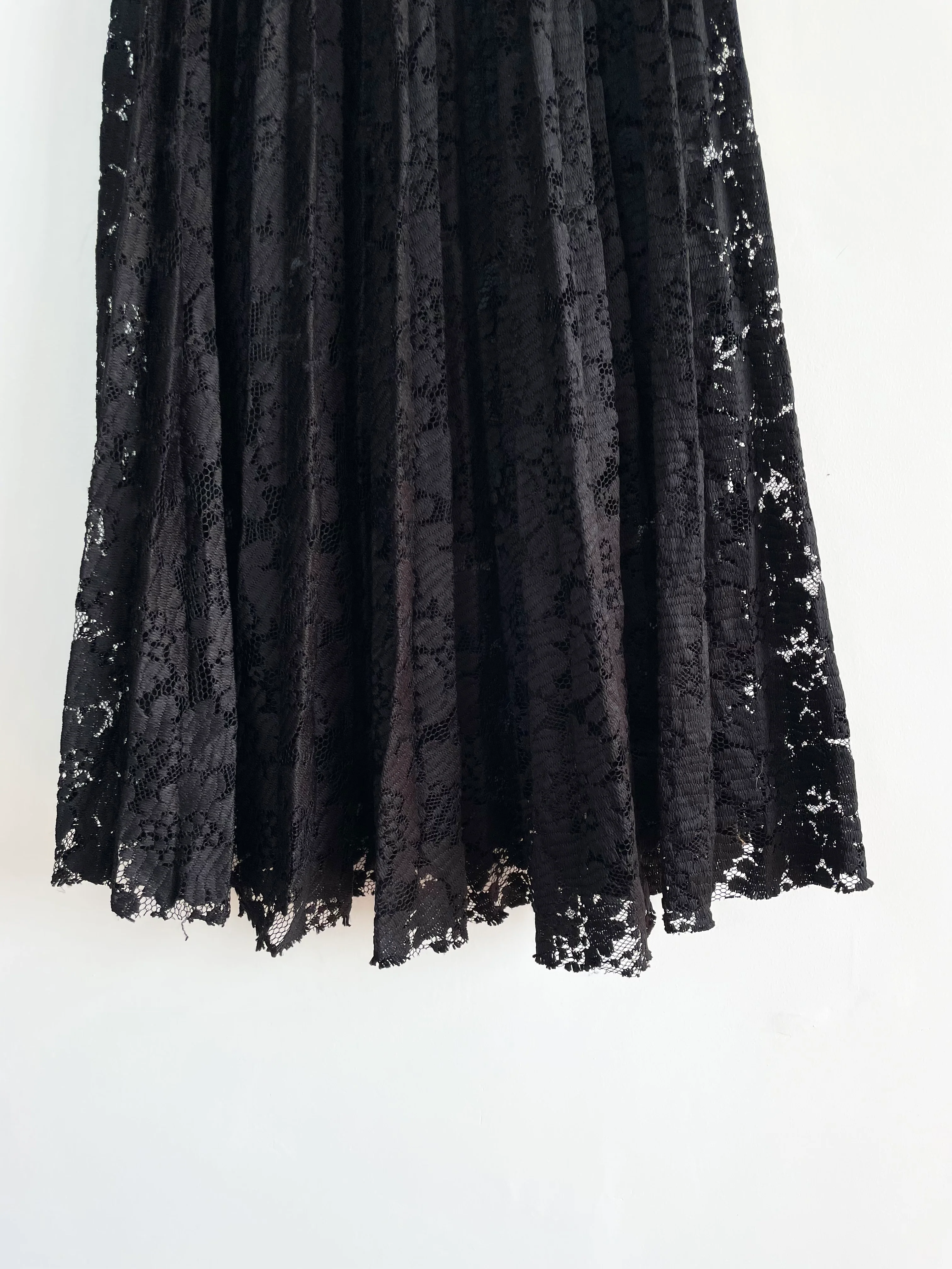 Lace Black Skirt-Waist 24 to 26 - Image 3