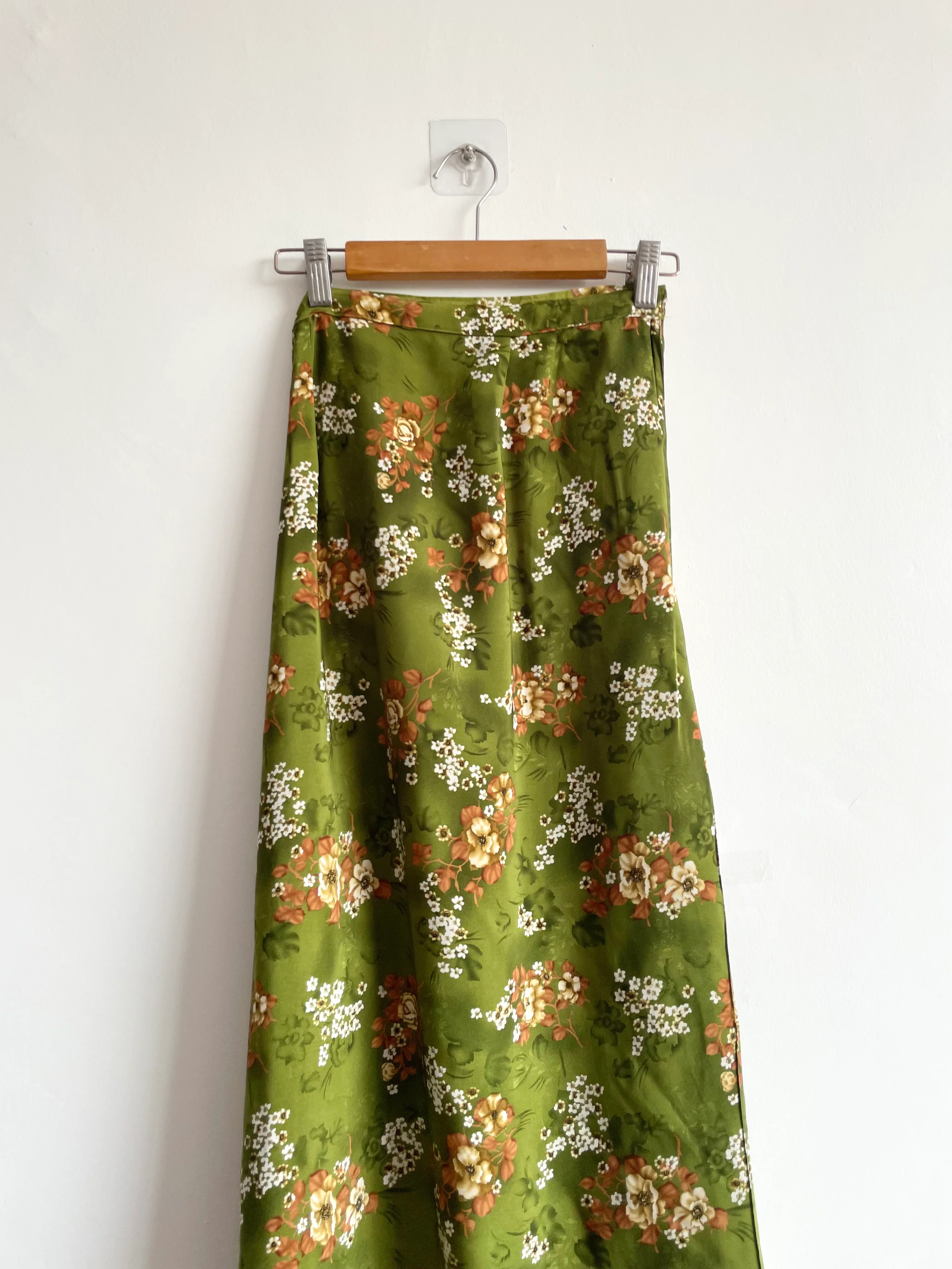 Green Floral Skirt-Waist 30 - Image 2