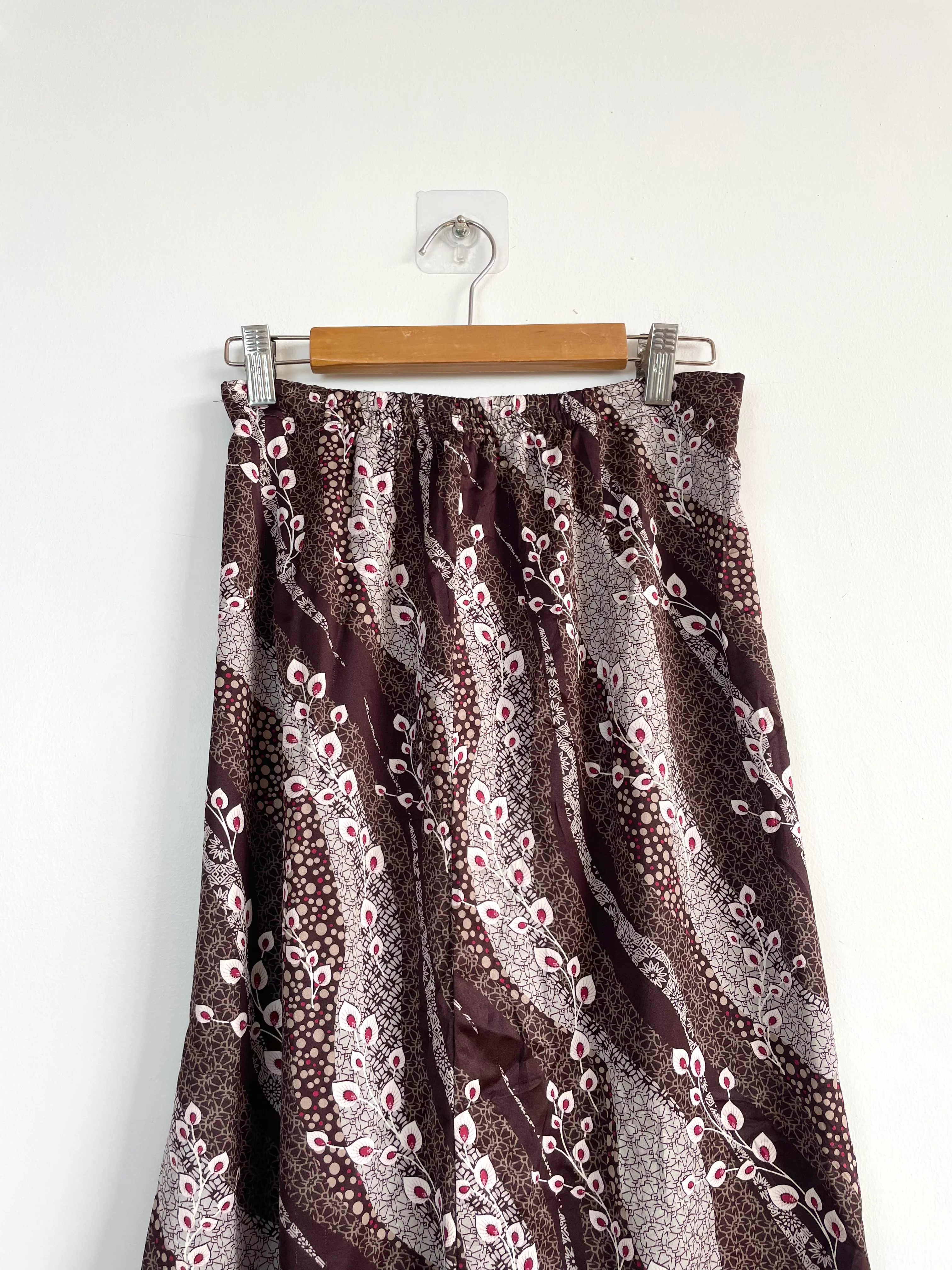 Grey&Brown Satin Skirt-Waist 24 to 26 - Image 2