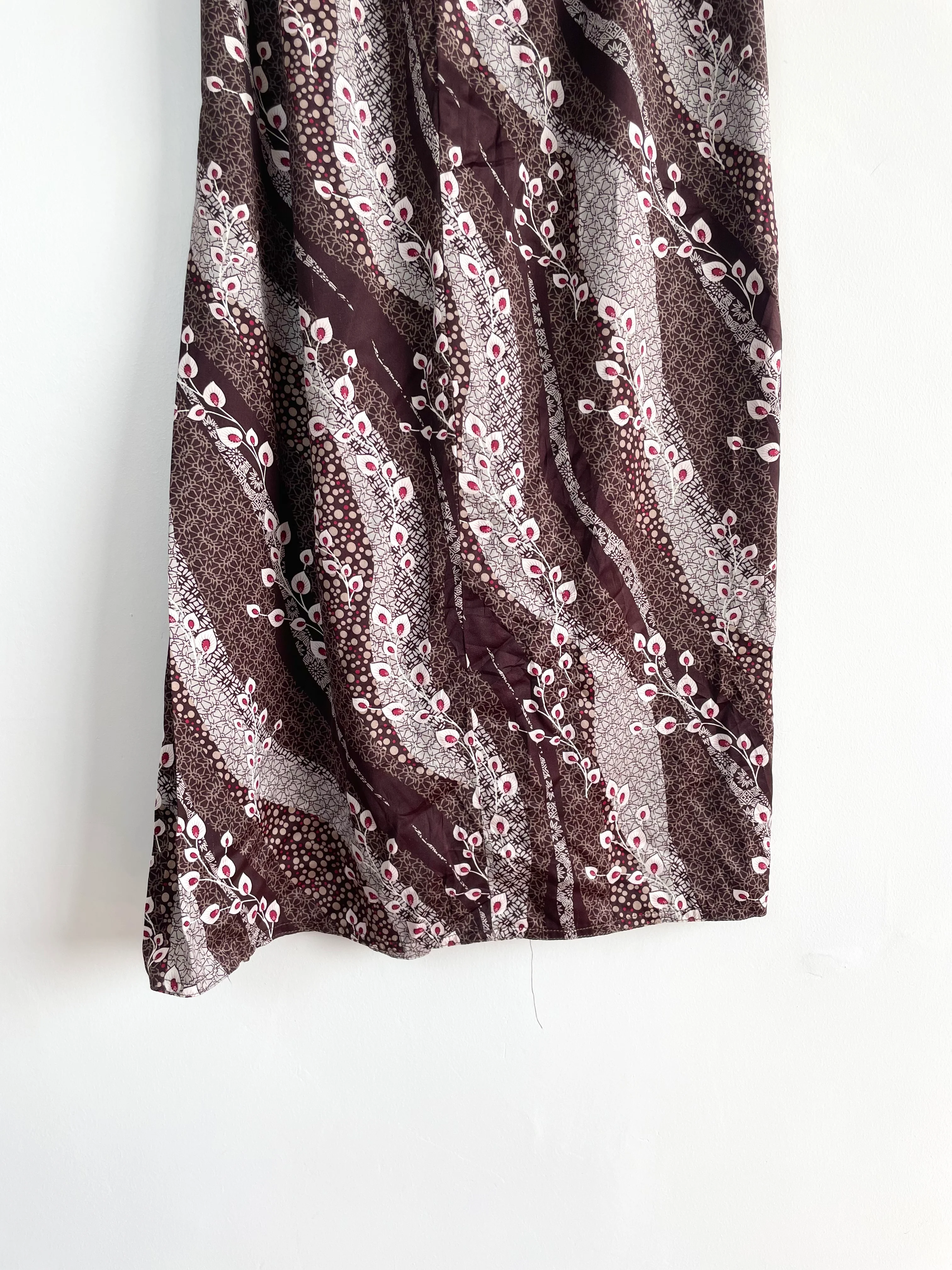 Grey&Brown Satin Skirt-Waist 24 to 26 - Image 3