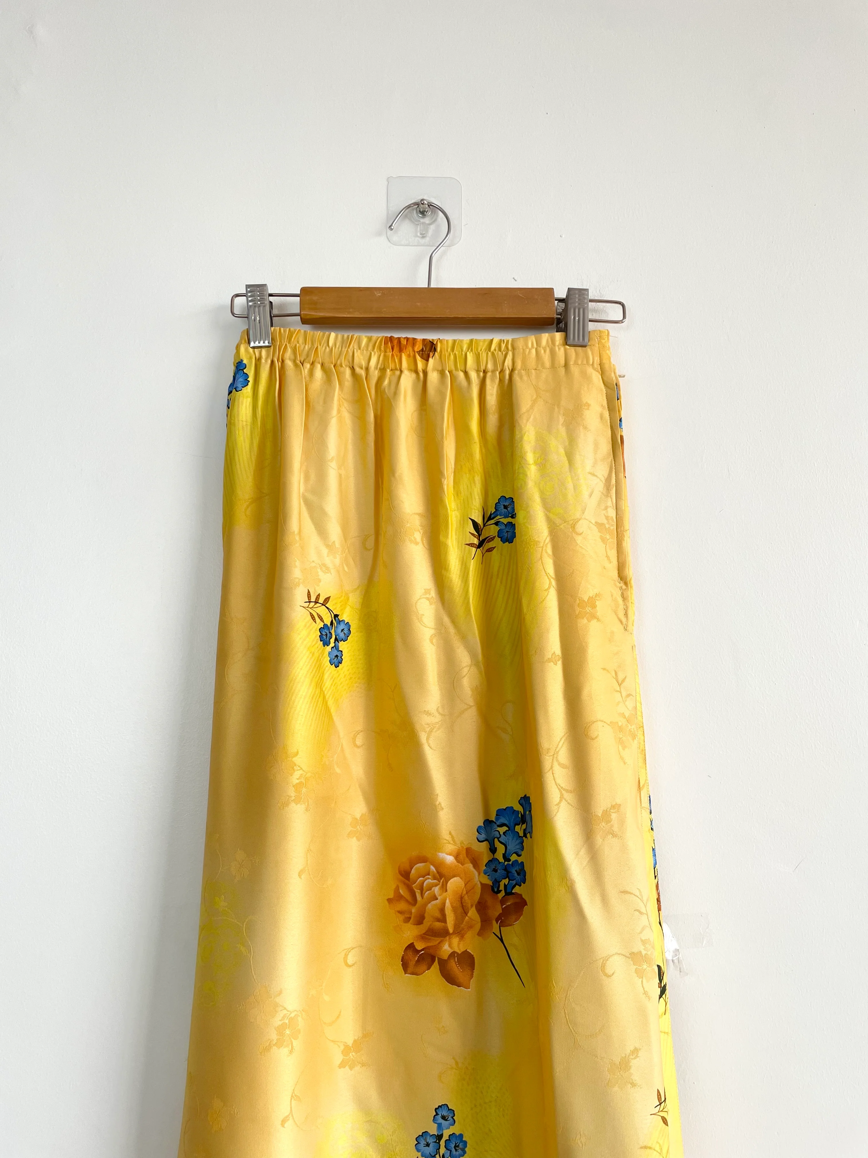 Butter Yellow Skirt-Waist 28 to 30 - Image 2
