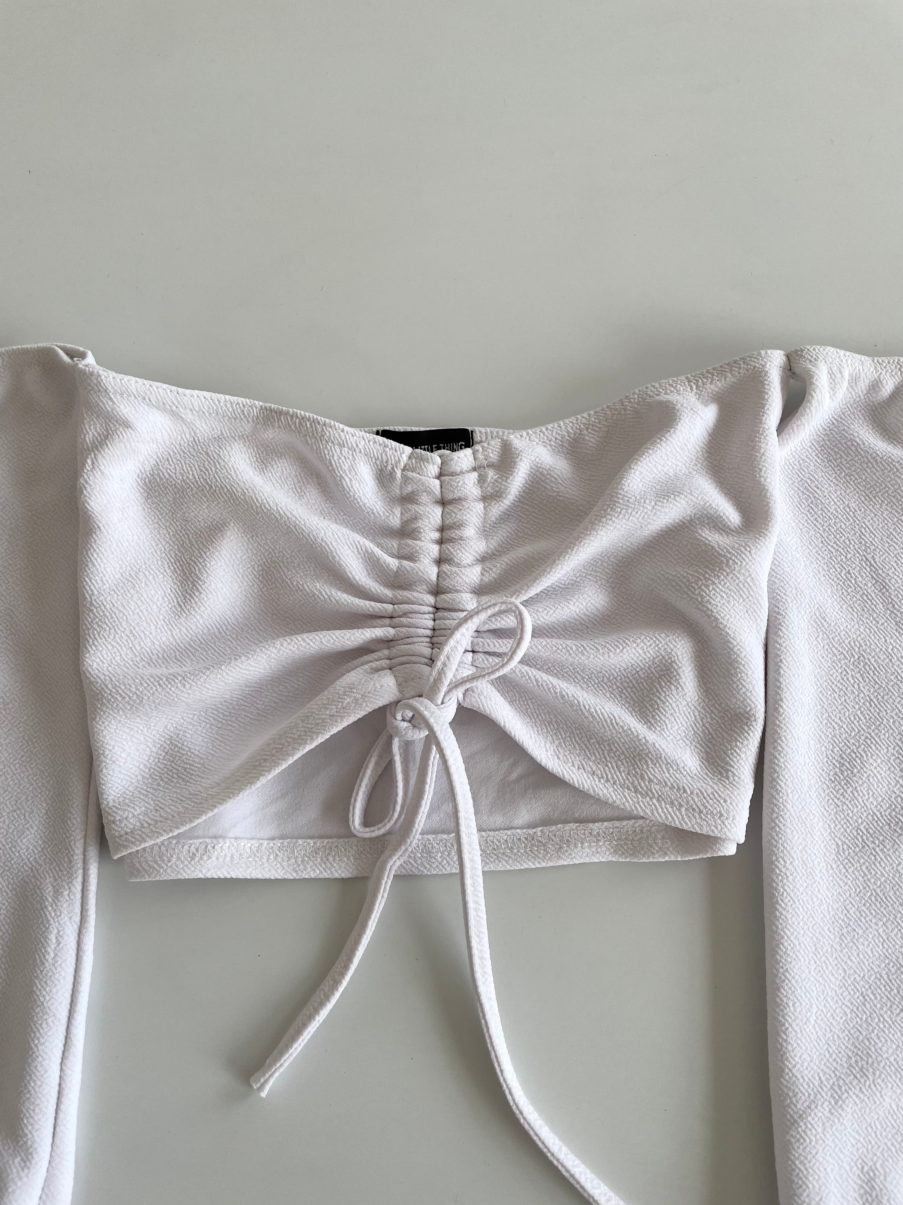 Pretty Little Thing Top-Bust 32 - Image 3