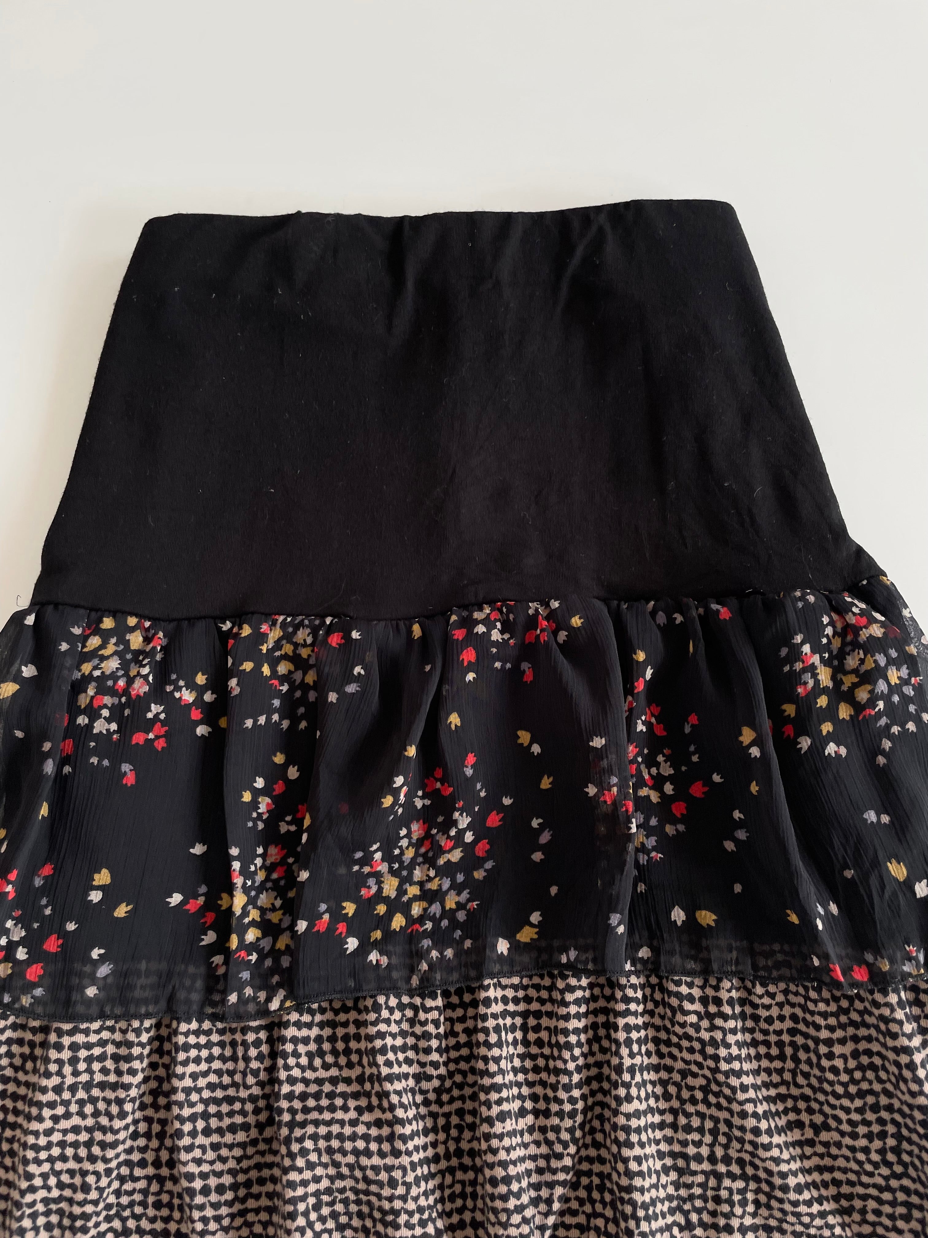 Amour Vintage Lace Skirt-Waist 32 to 34 - Image 3