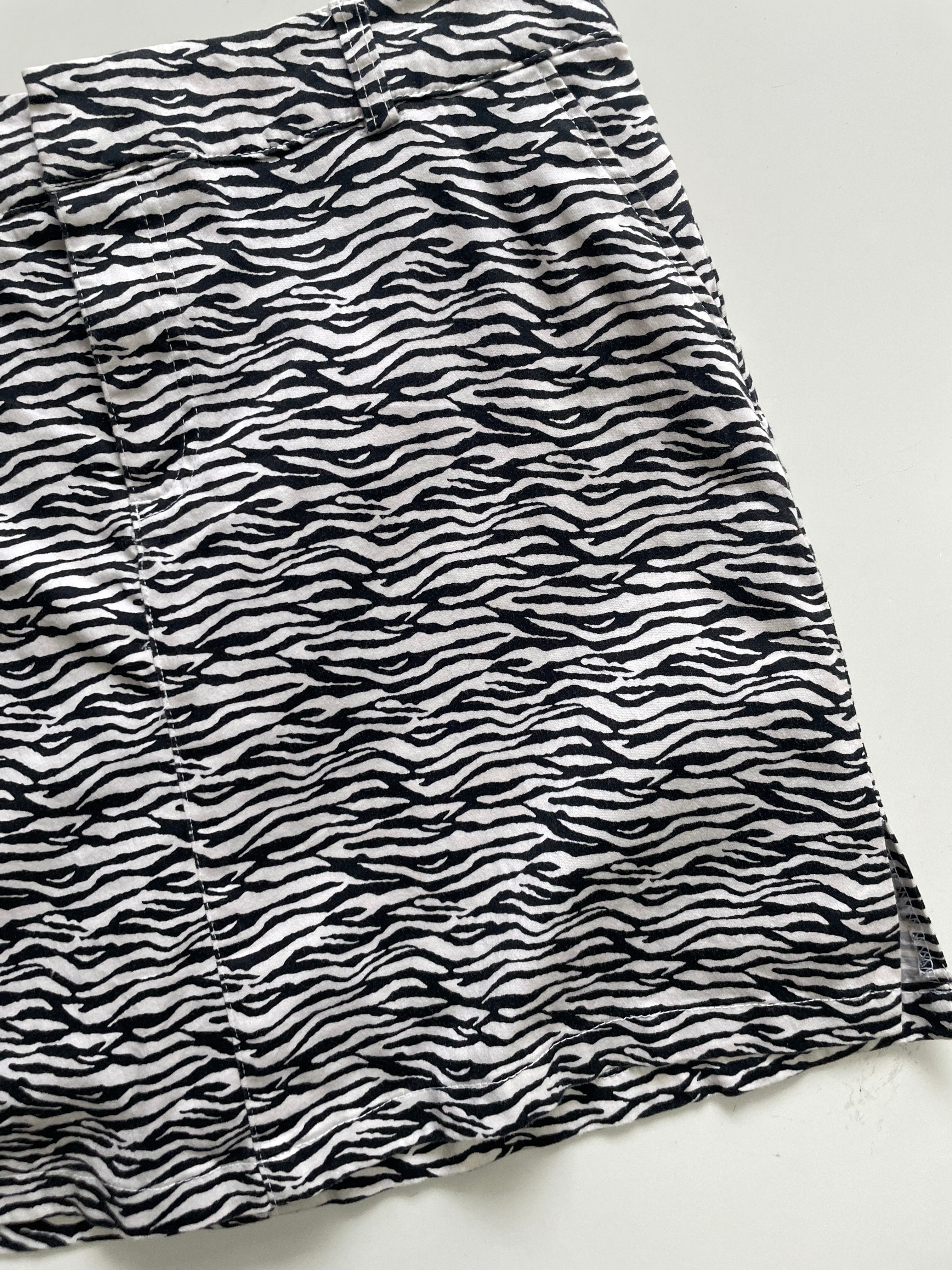 ZEBRA PRINT SKIRT - WAIST 32 to 34 - Image 3