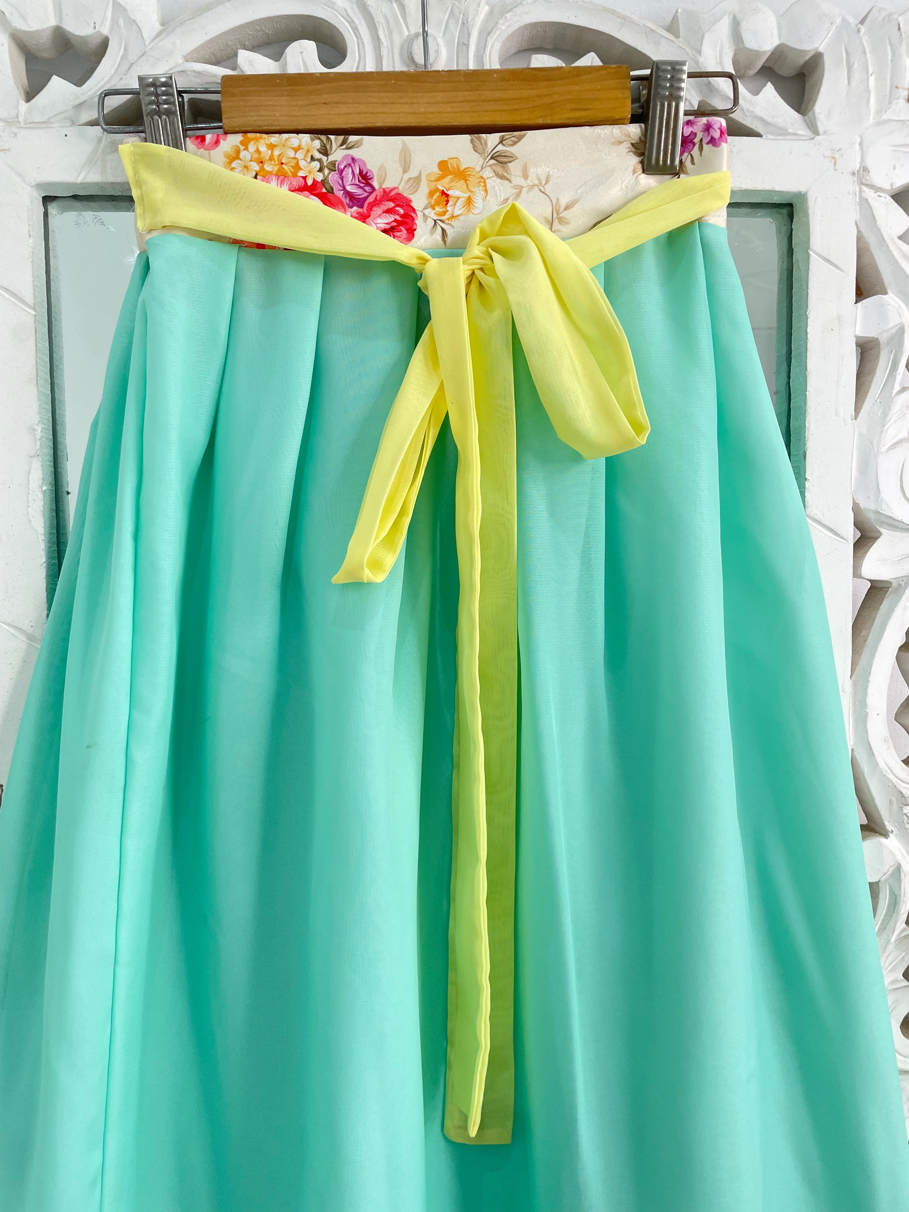 Skirt-Waist 22 to 24 - Image 2