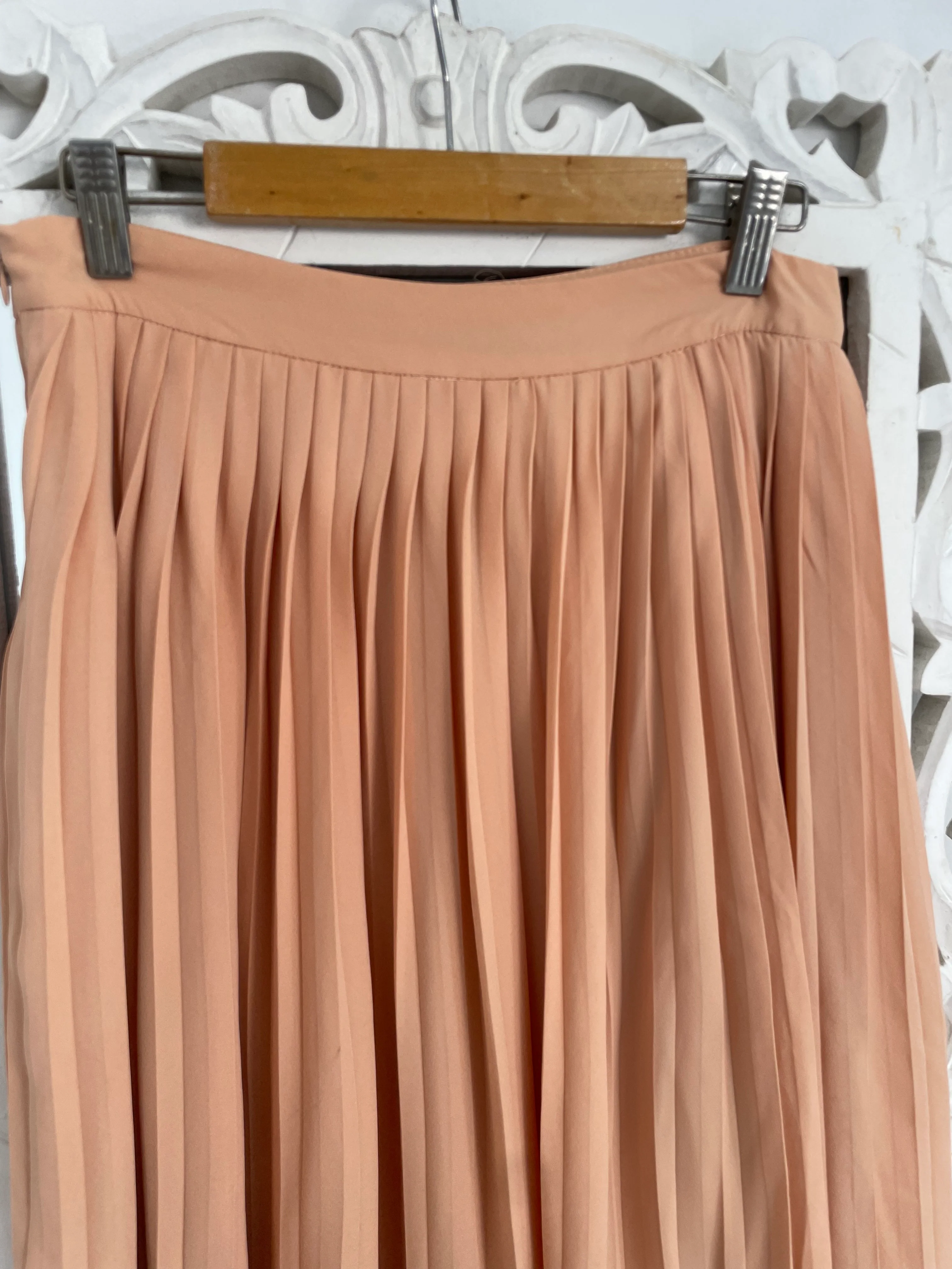 Peach Pleated Skirt-Waist 28 - Image 2