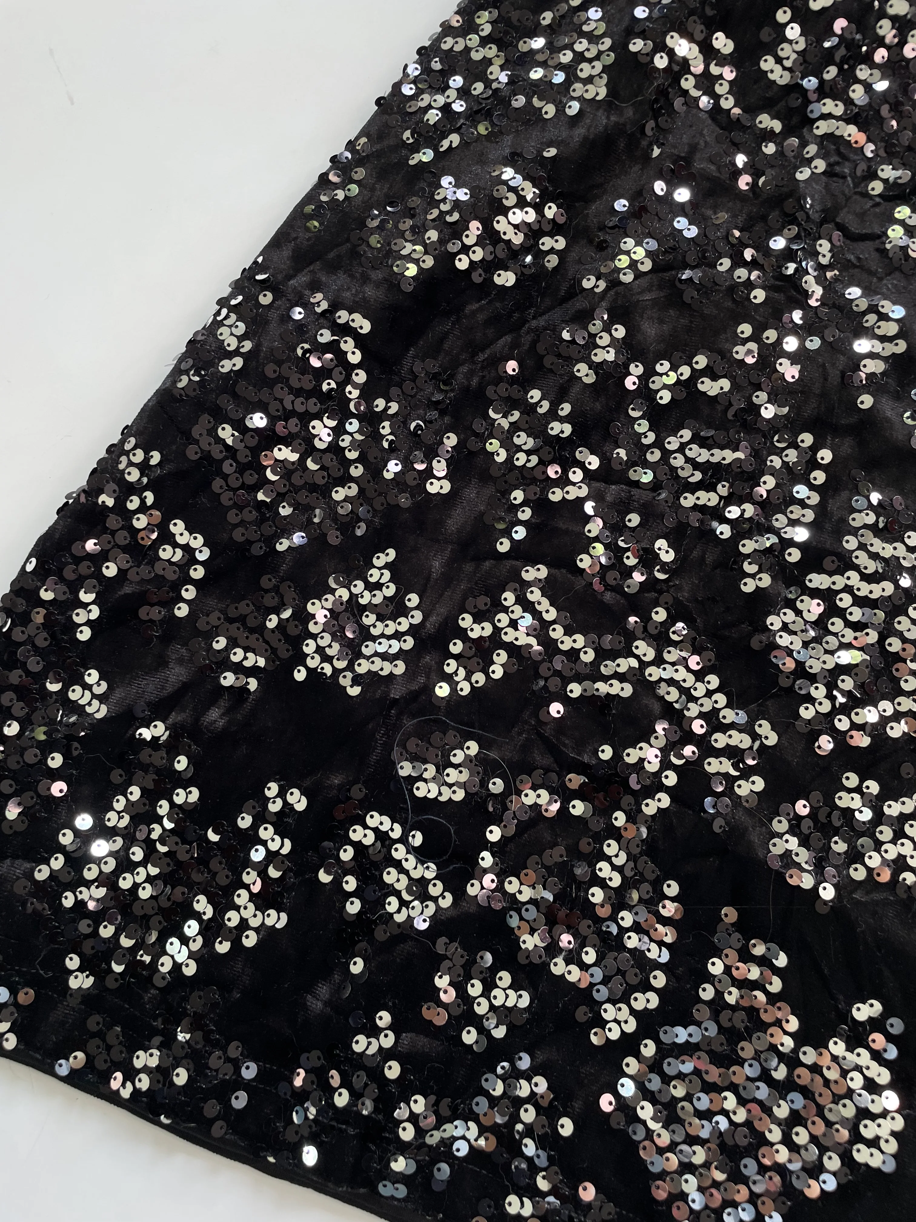 Sequin Page One Skirt-Waist 40 to 42 - Image 3
