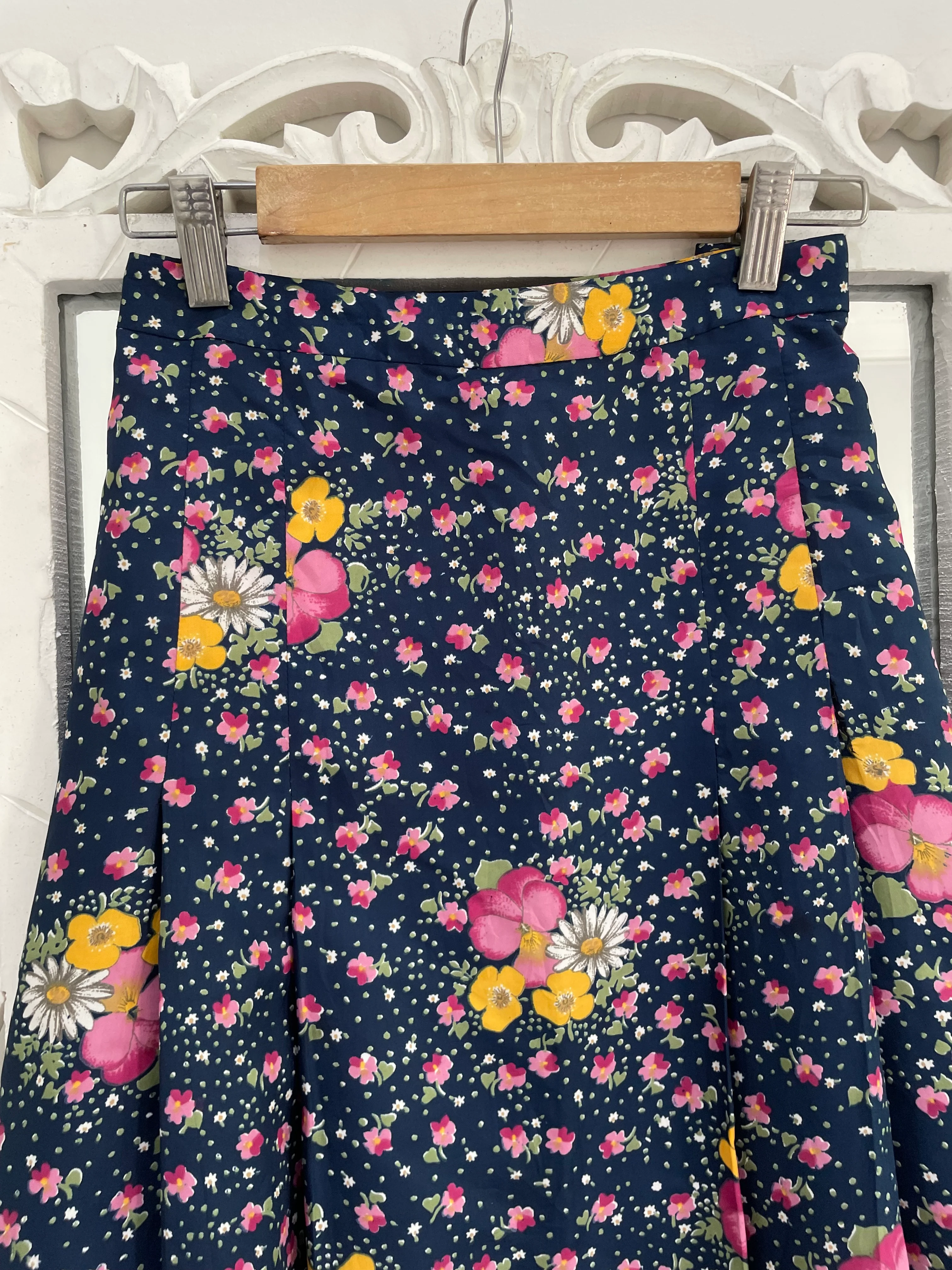 Skirt-Waist 32 - Image 2