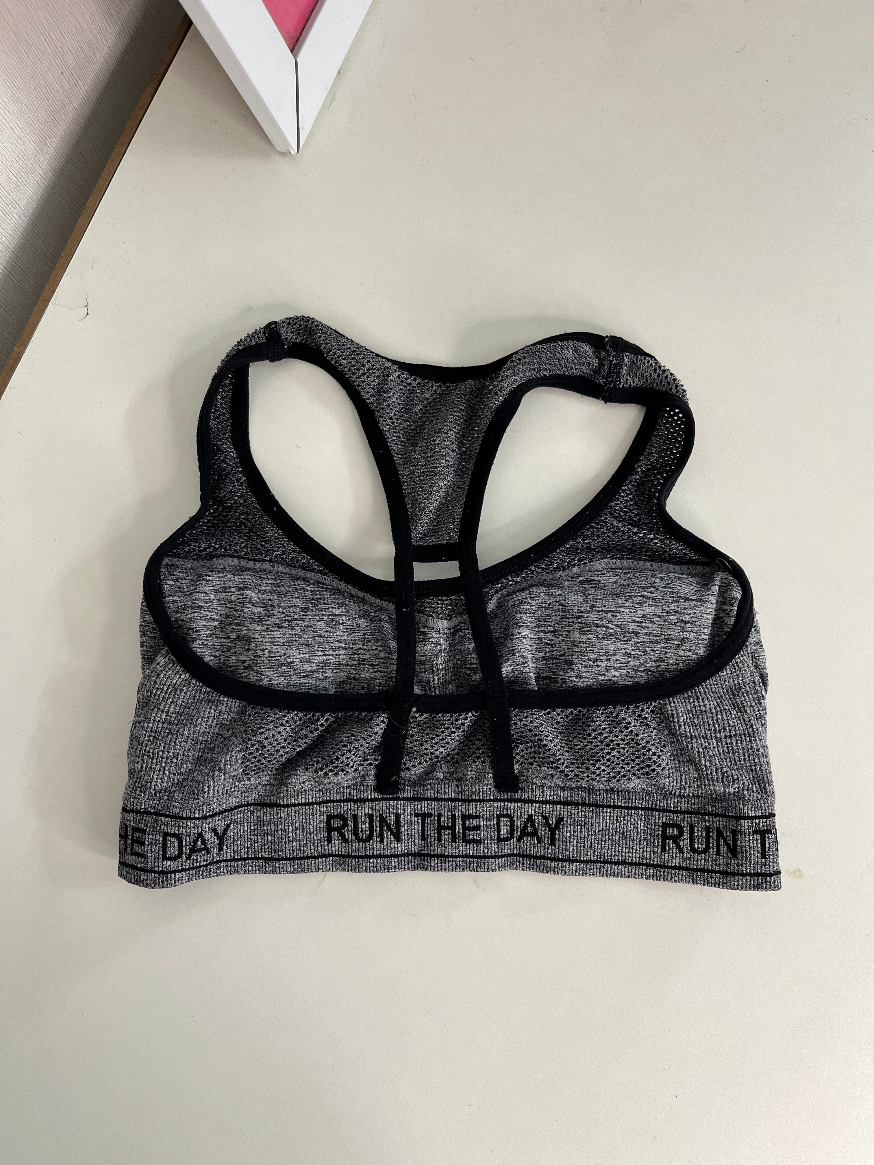 SPORTS BRA - BUST 30 - Image 3