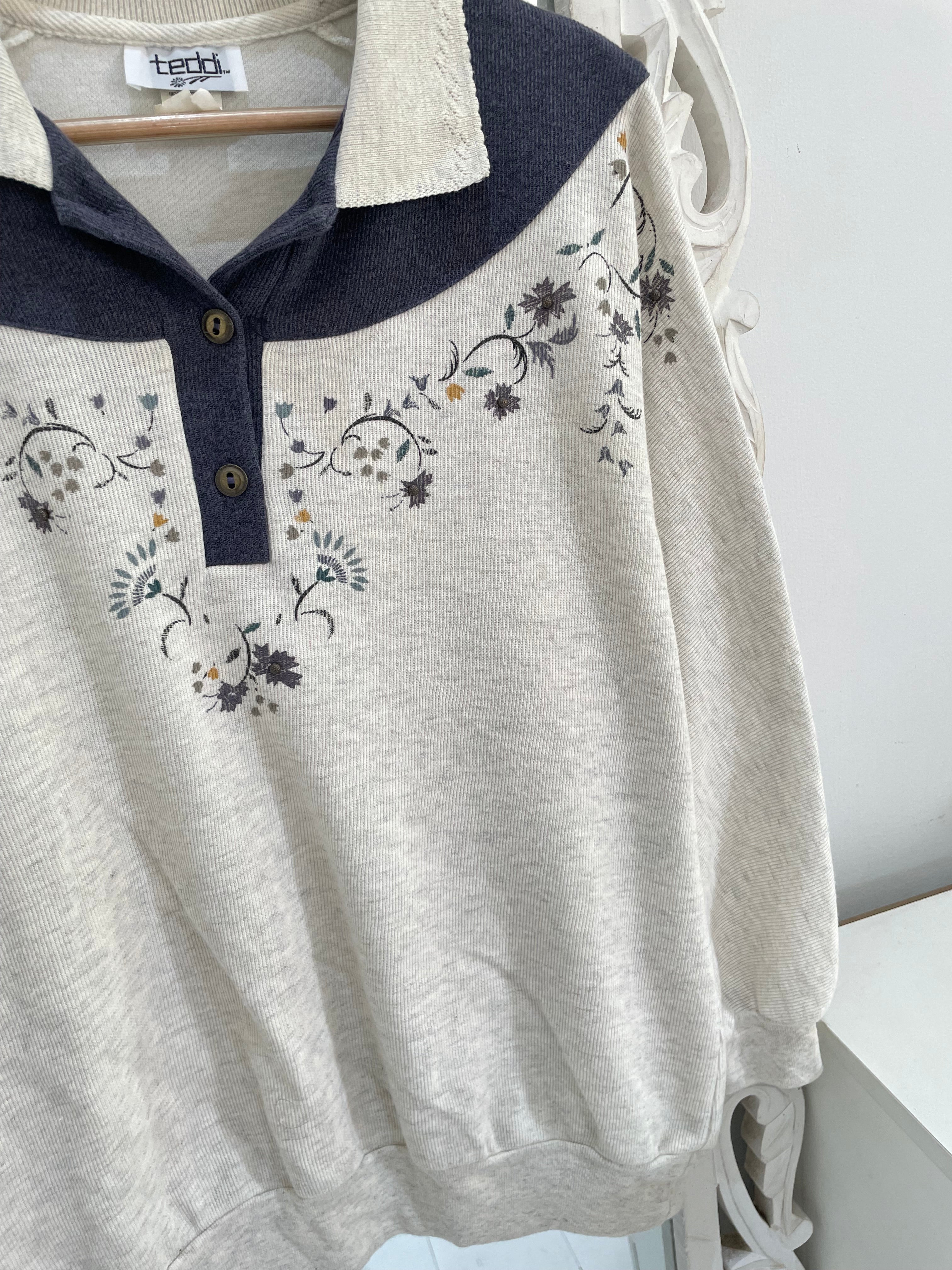 Embroidered Sweater-Bust 44 - Image 3