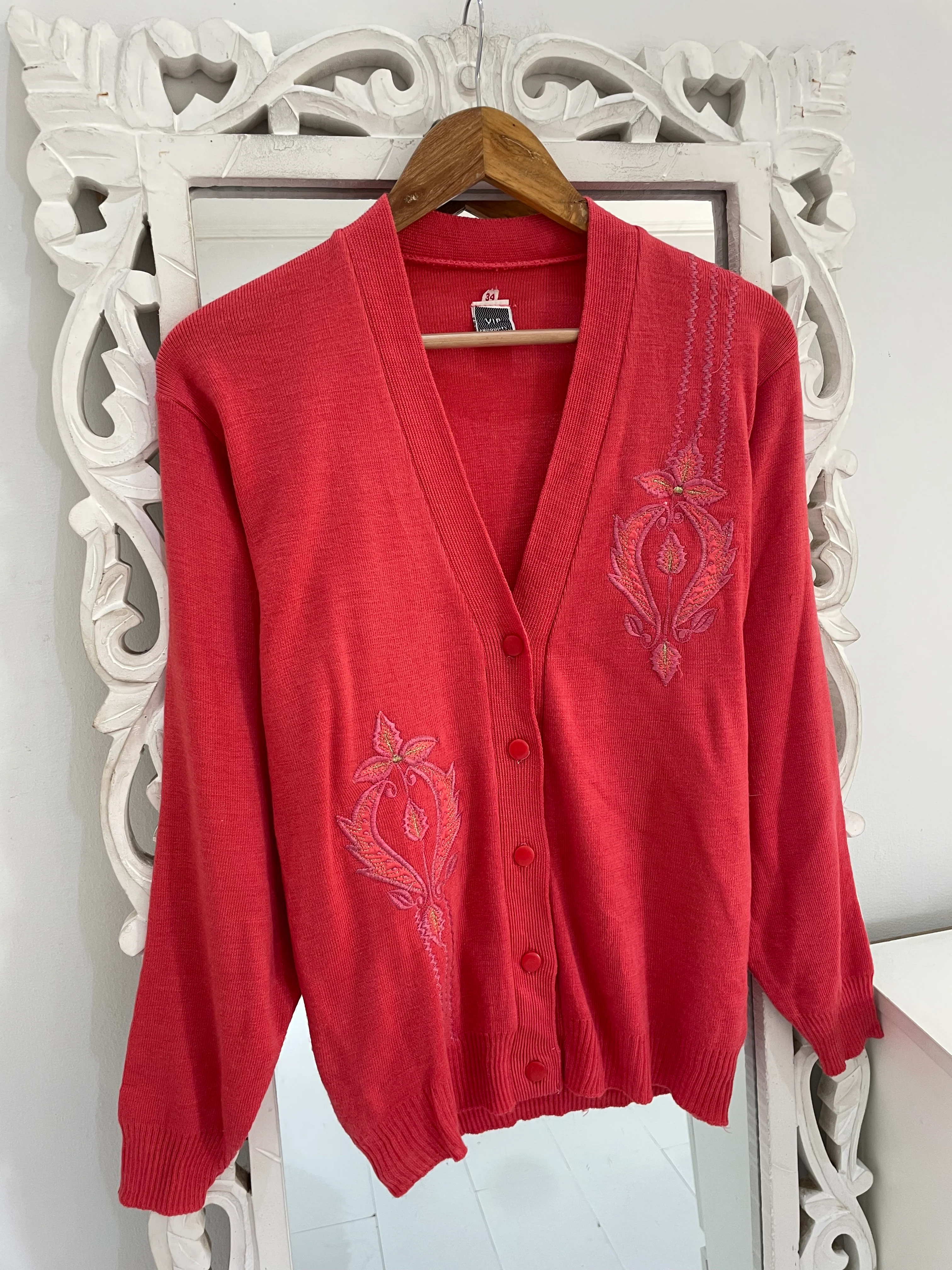 Embroidered Sweater-Bust 38