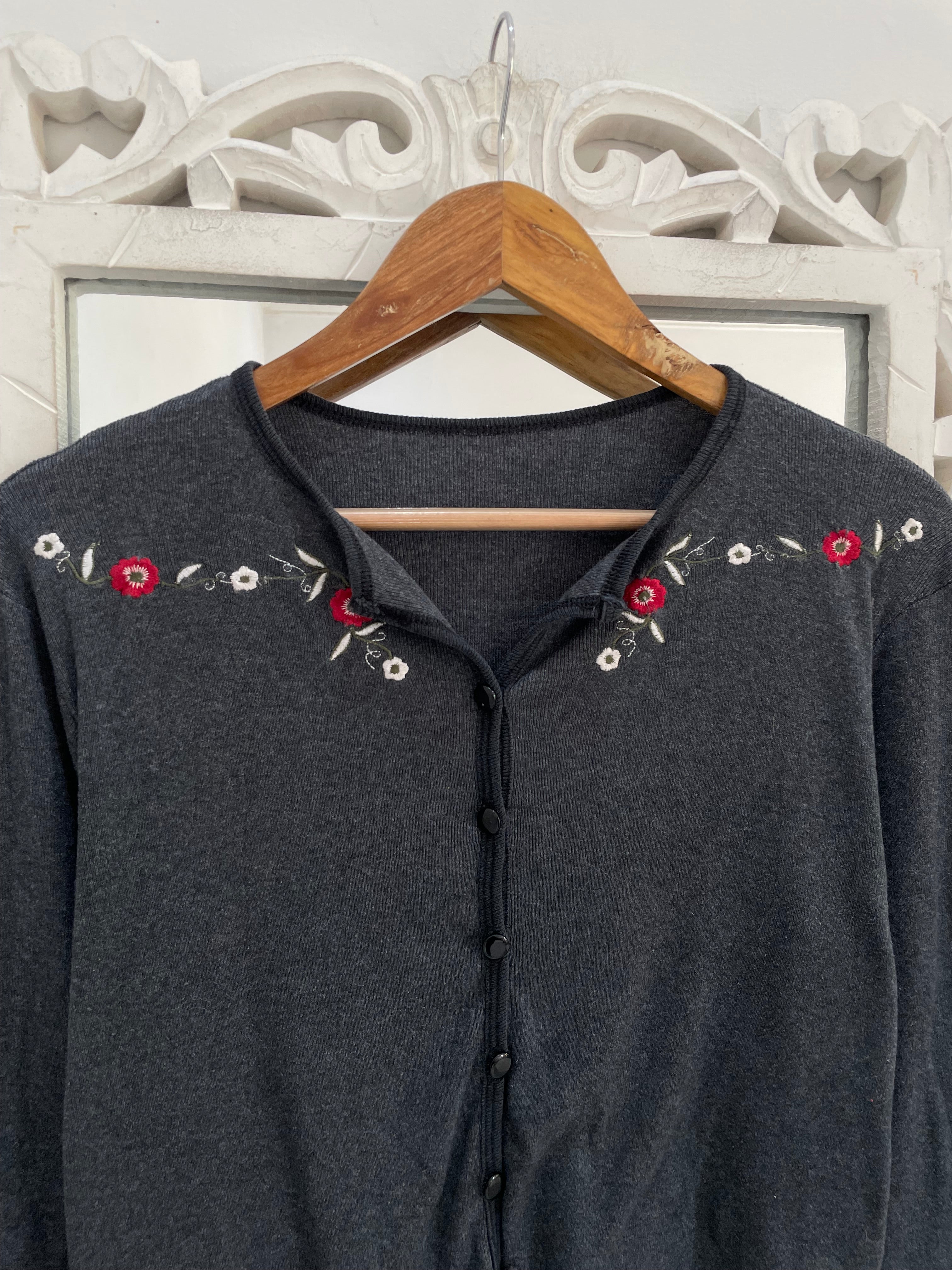 Embroidered Sweater-Bust 38 - Image 3