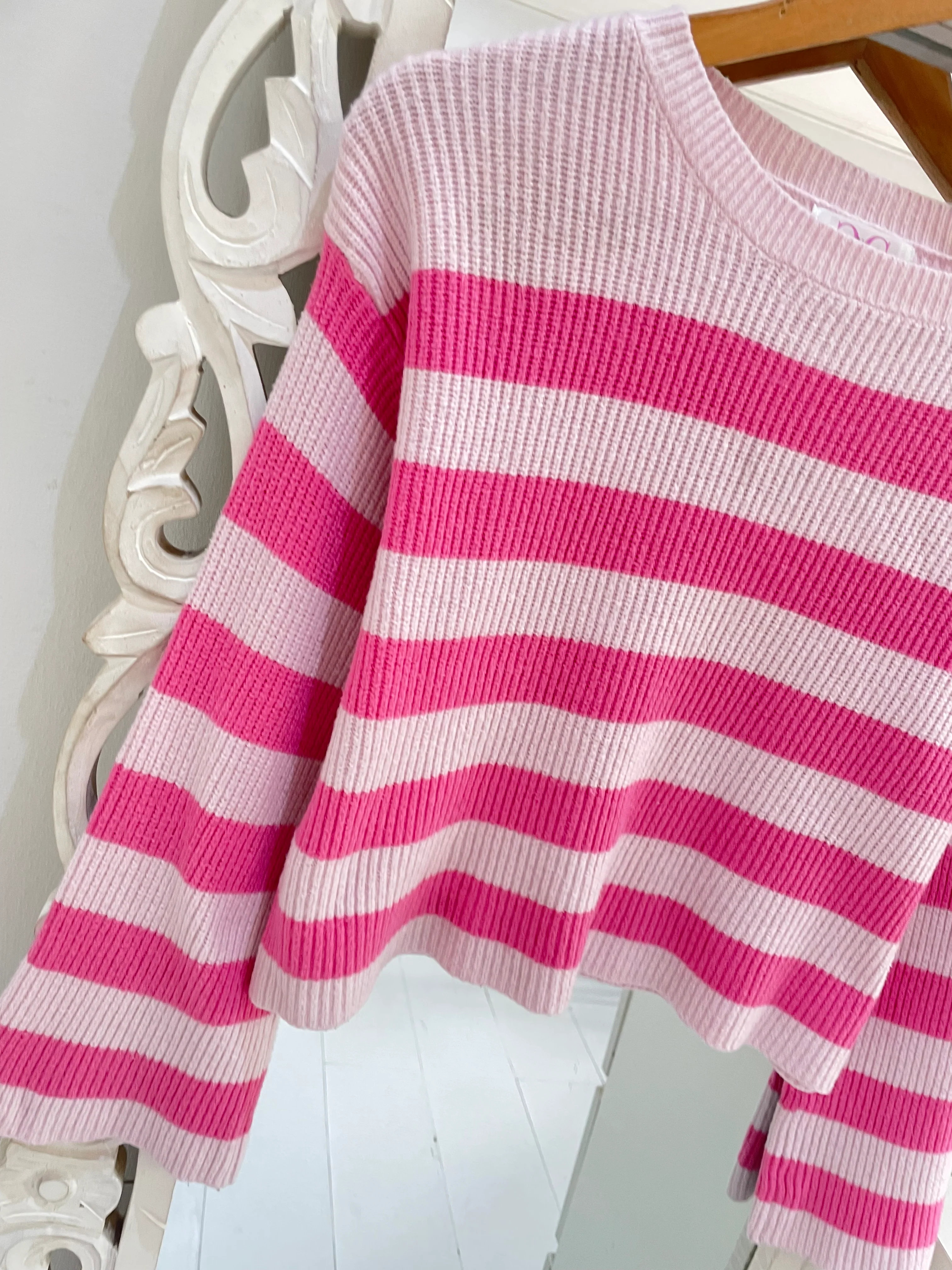 Chloe & Cyrus Sweater-Bust 38 - Image 3