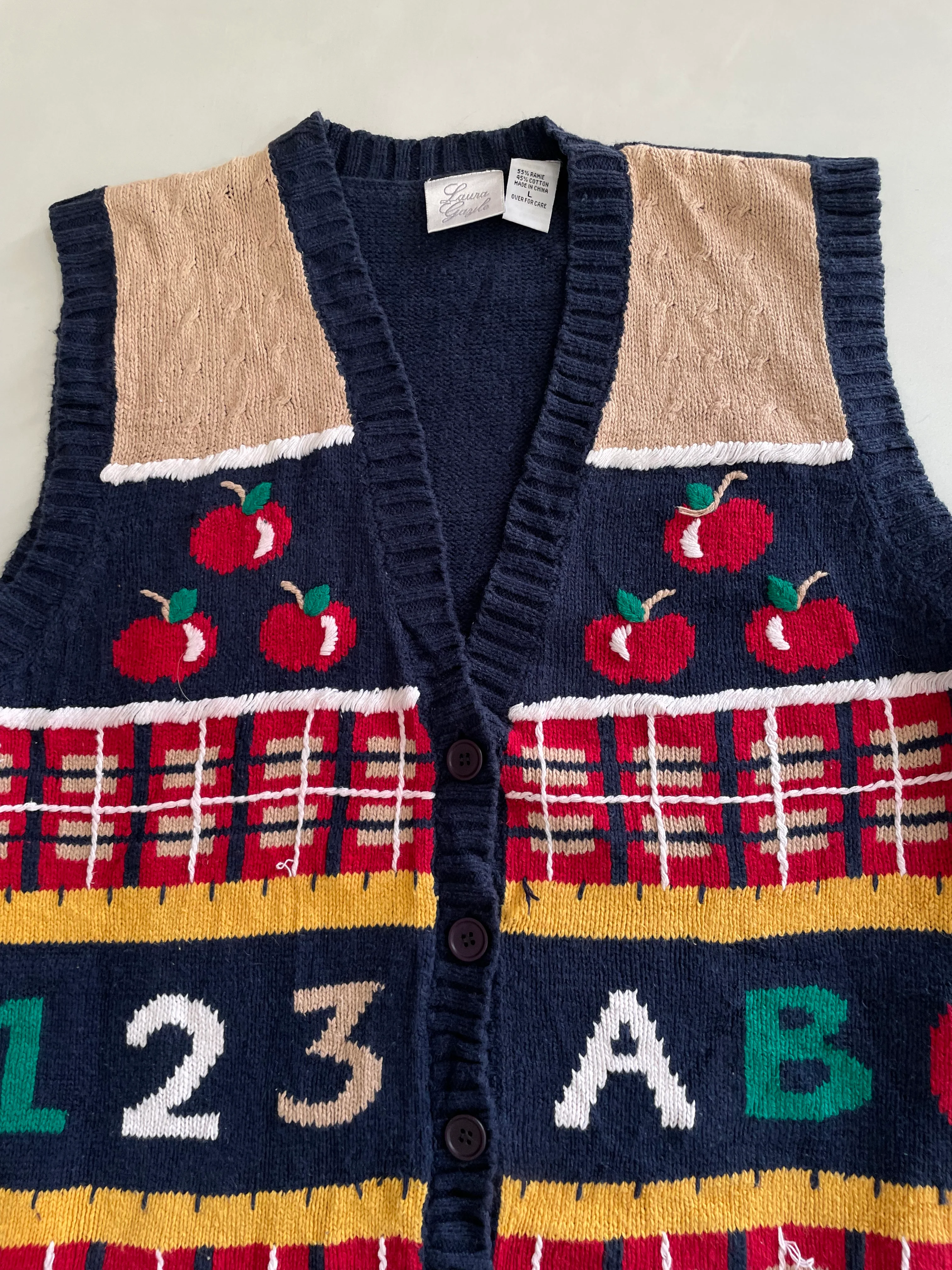 Laura Gayle Sweater Vest-Bust 44 - Image 2