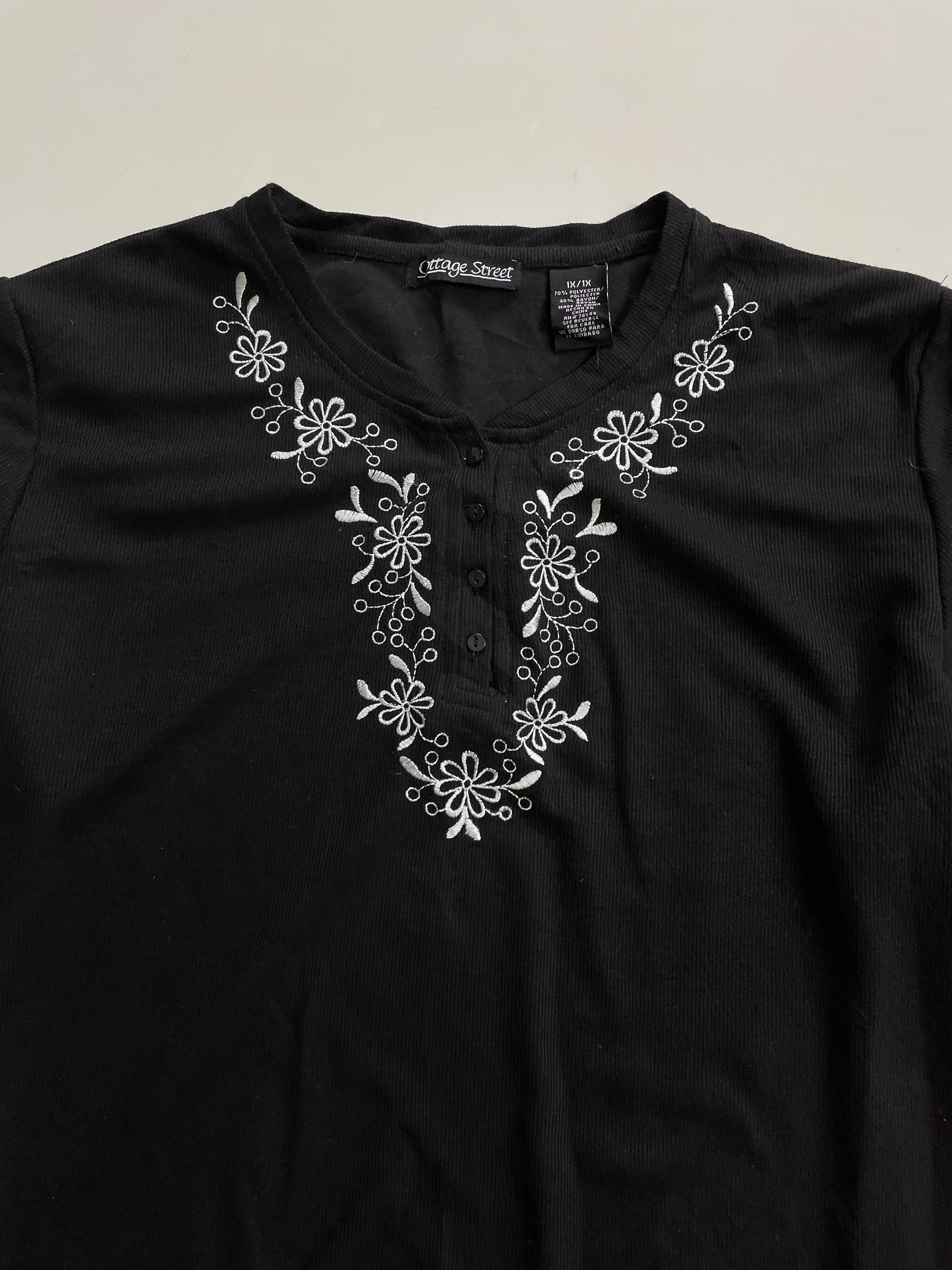 Cottage Street Sweater Vest - Bust 48 to 50 - Image 3