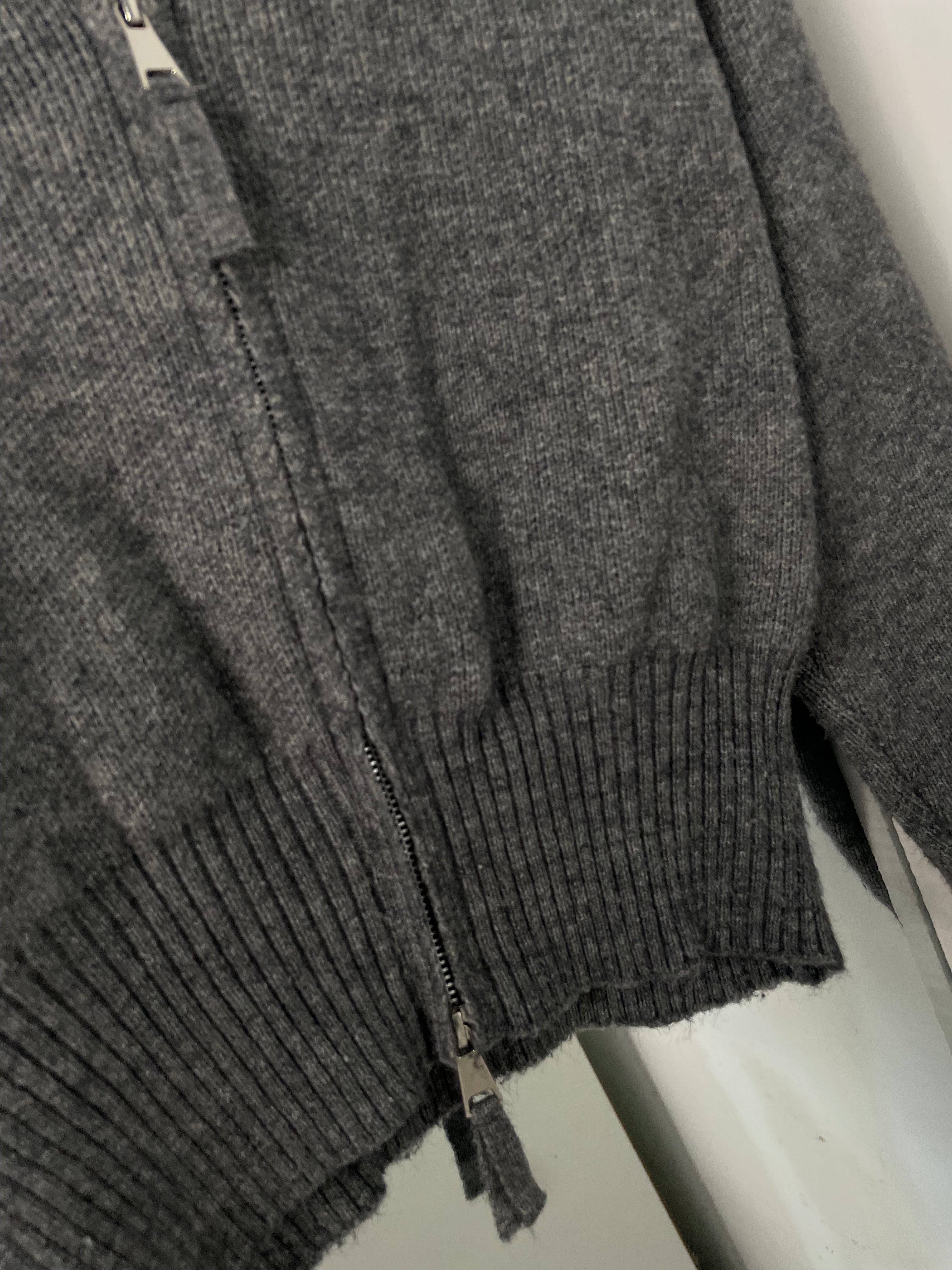 Thick Zipper Sweater-Bust 40 - Image 3